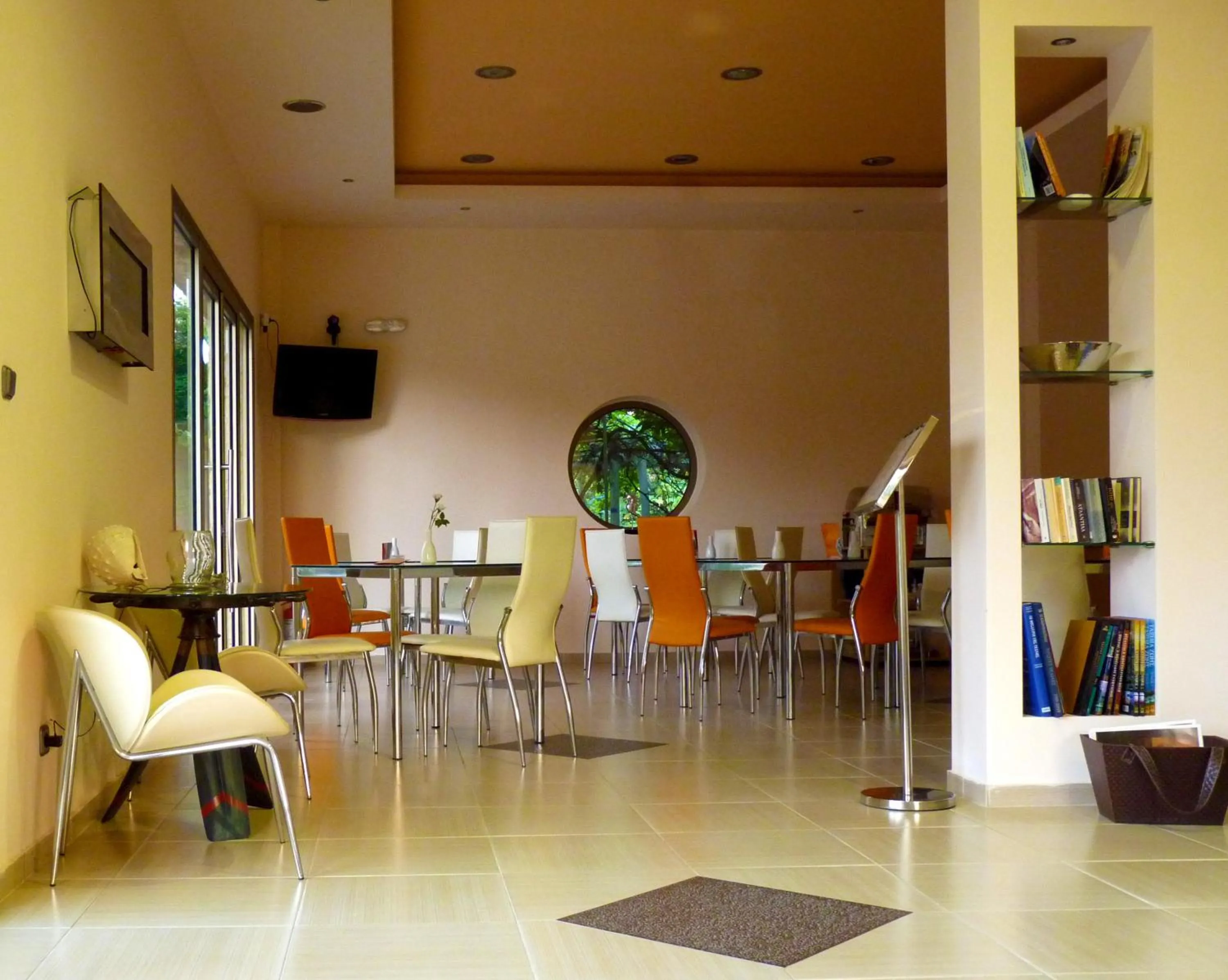 Communal lounge/ TV room in Avra Hotel