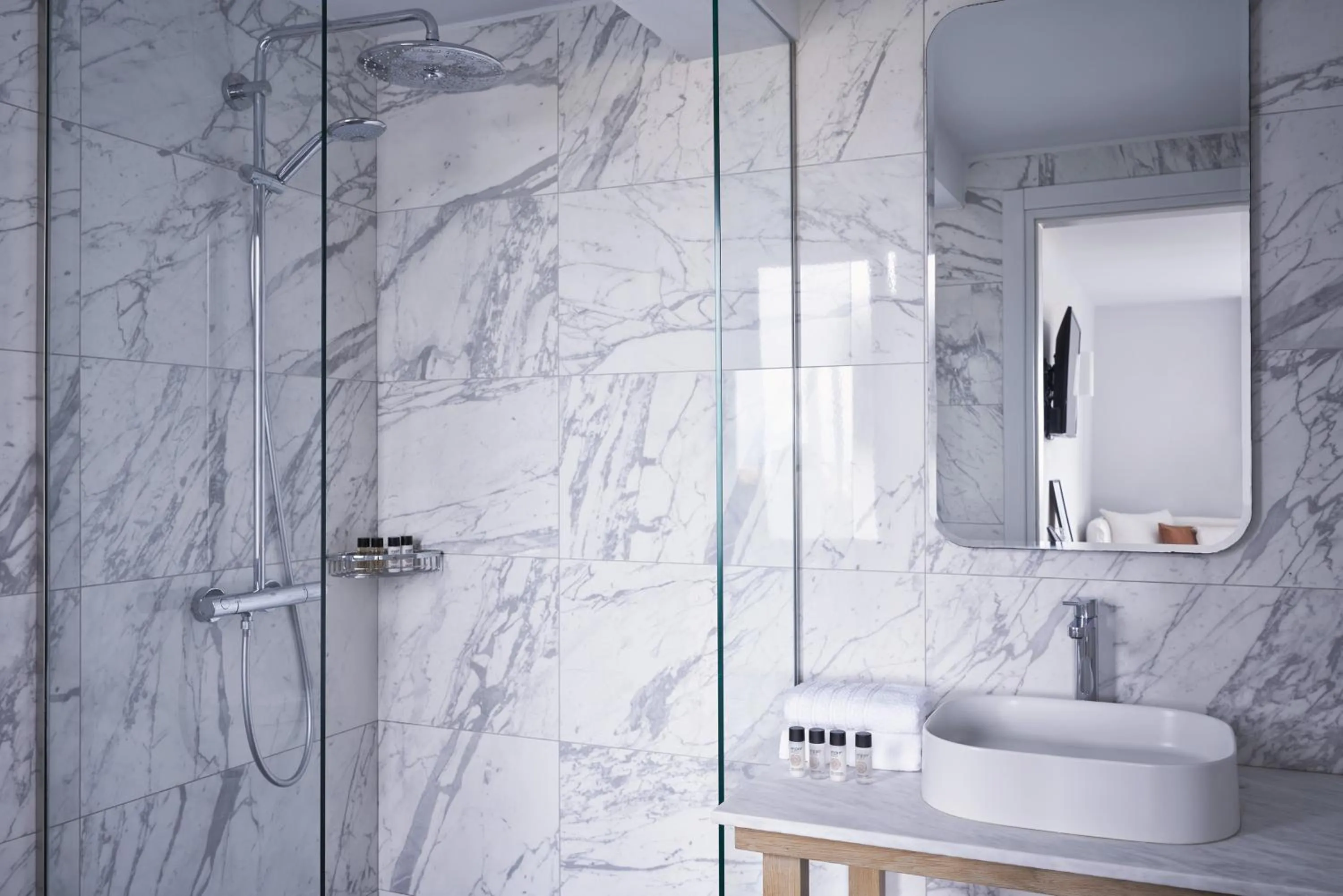 Bathroom in Lena Mare Boutique Hotel