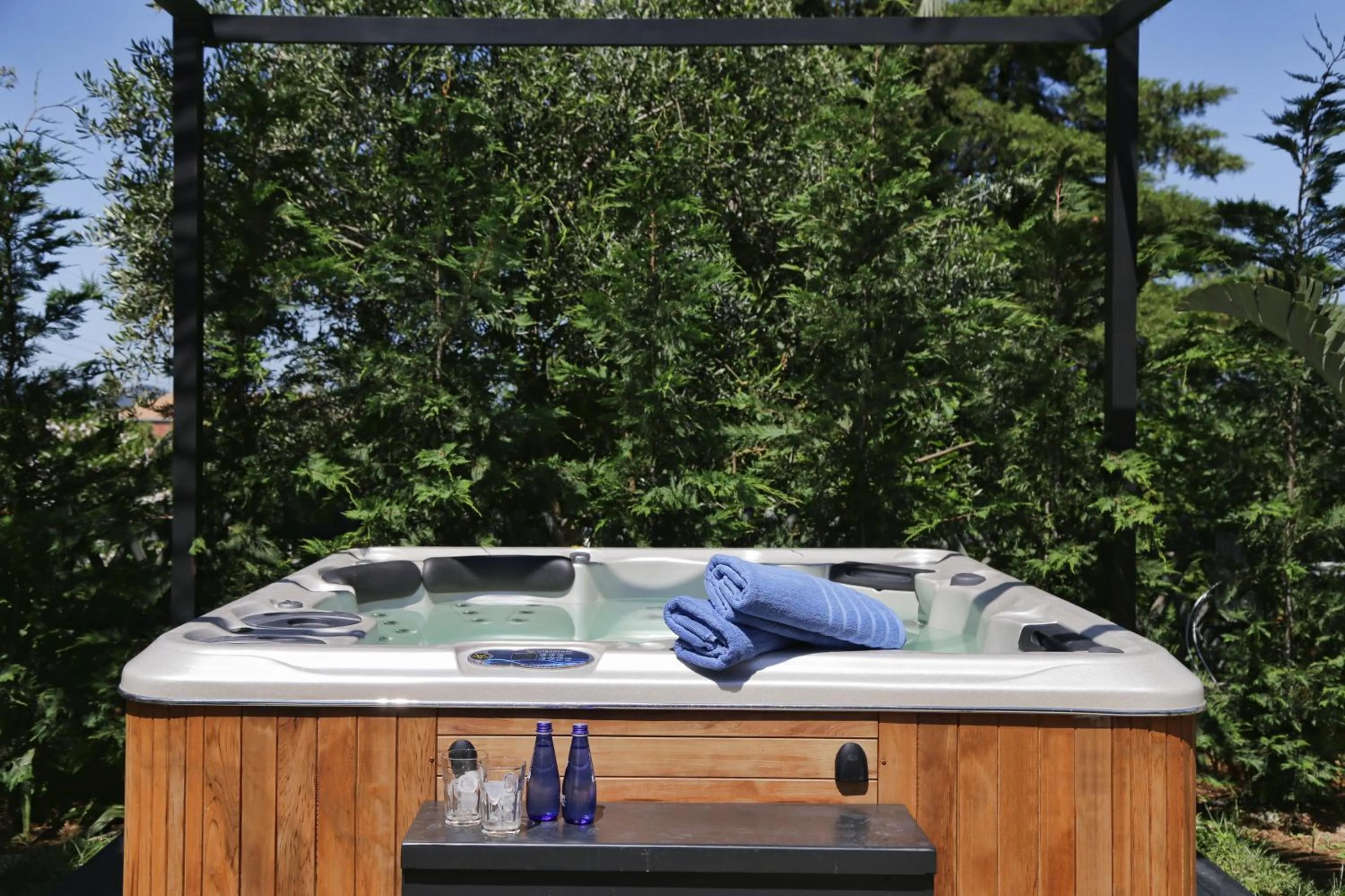 Hot Tub in Lena Mare Boutique Hotel