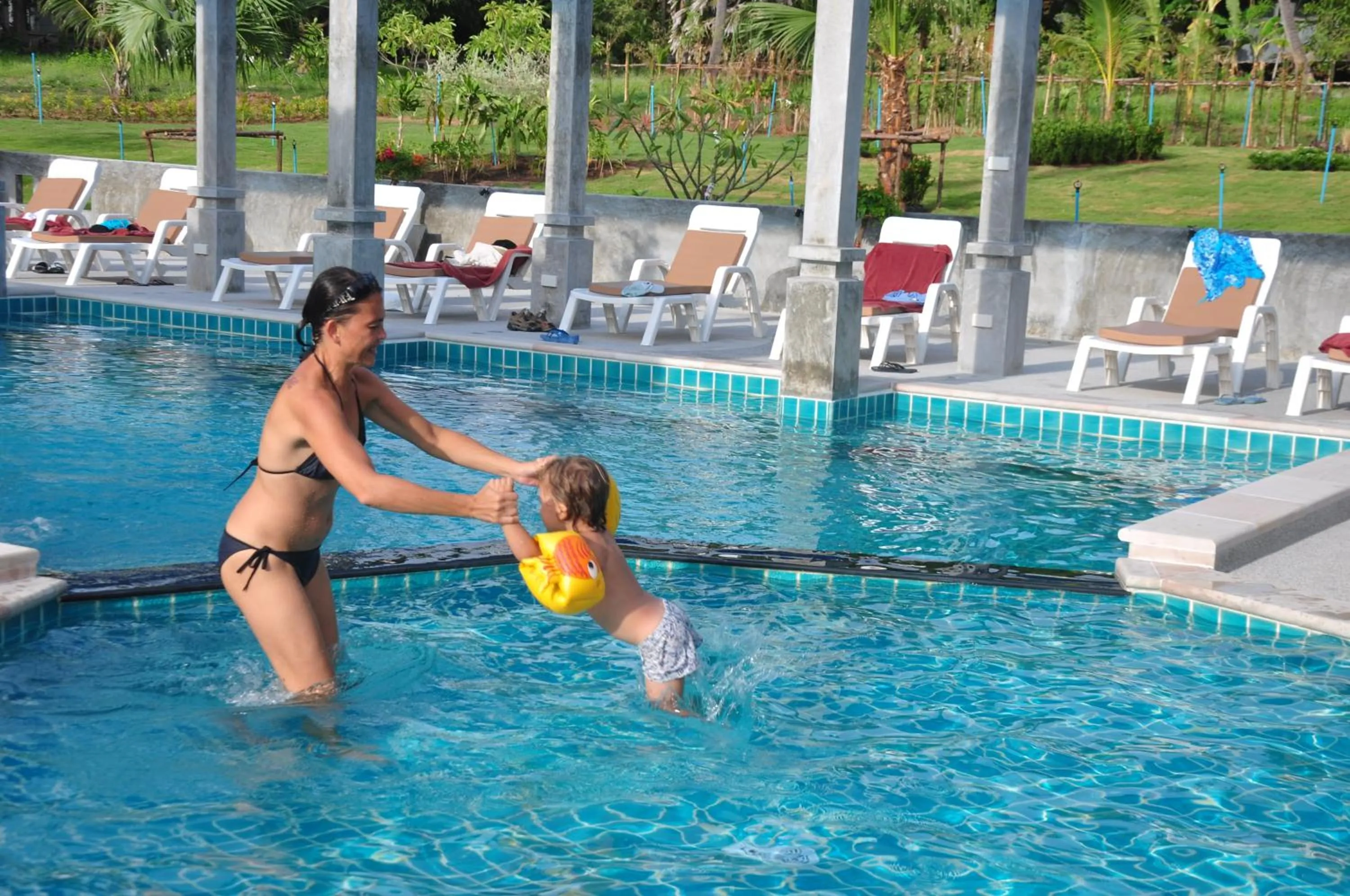 Swimming pool in Samui Honey Tara Villa Residence