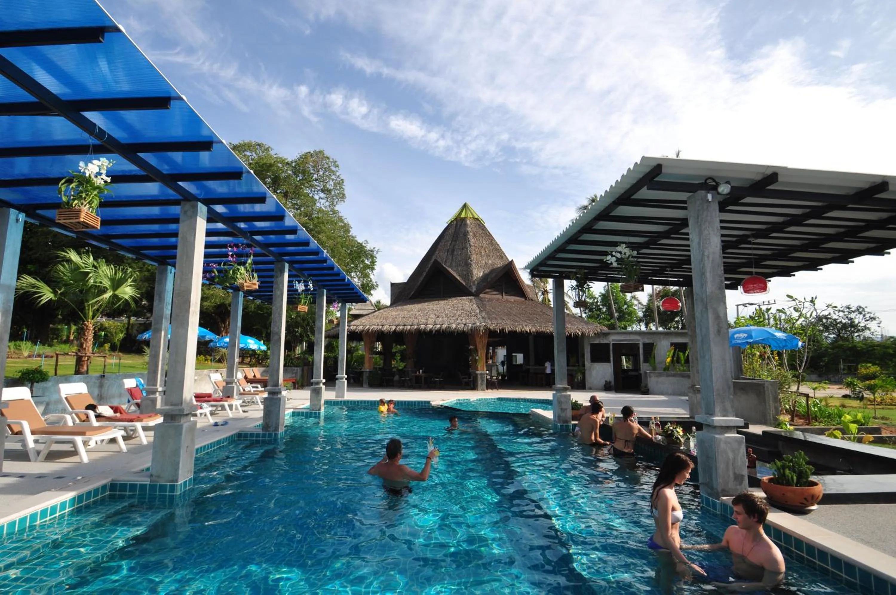 Swimming pool in Samui Honey Tara Villa Residence