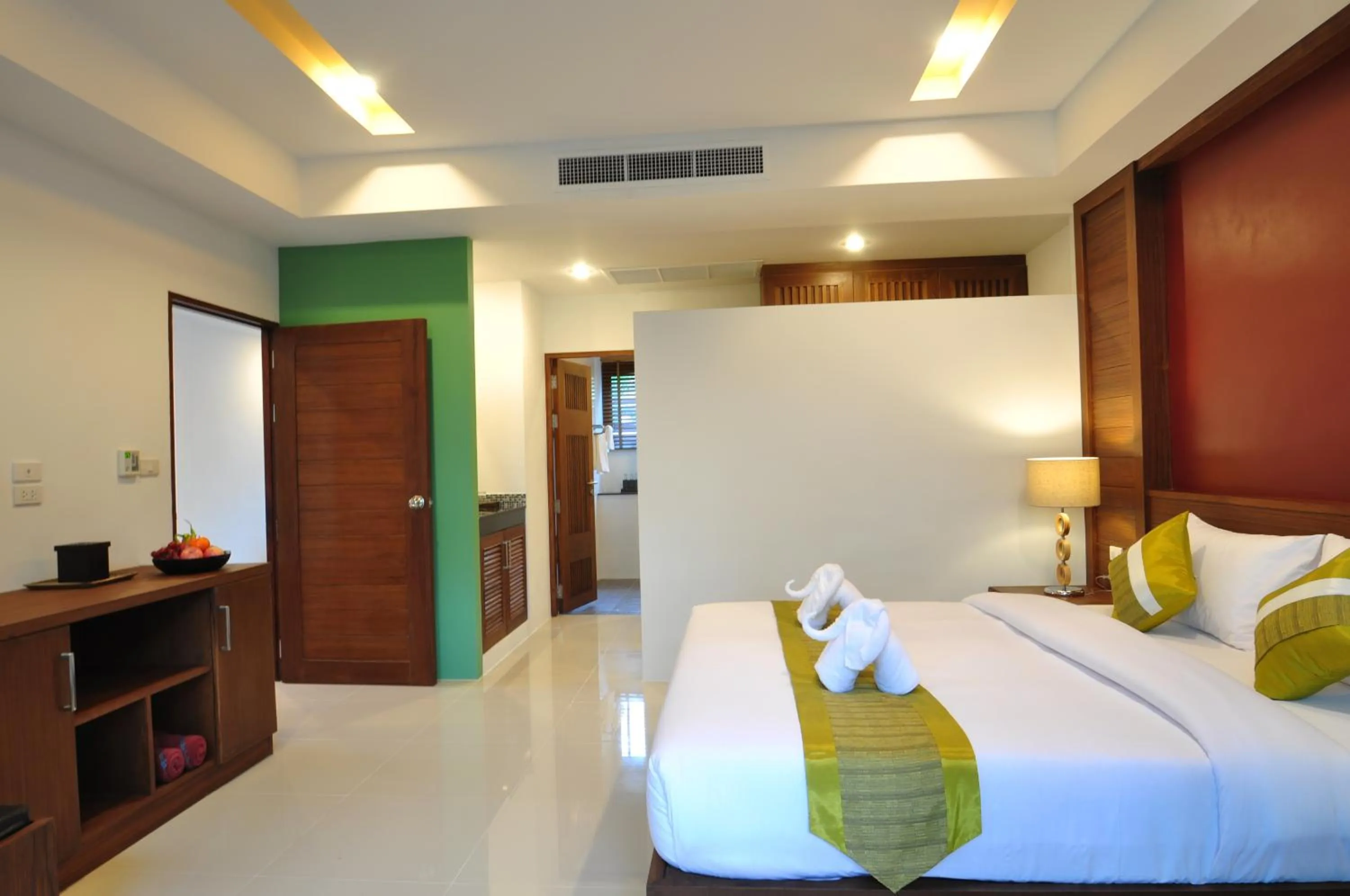 Bedroom, Bed in Samui Honey Tara Villa Residence