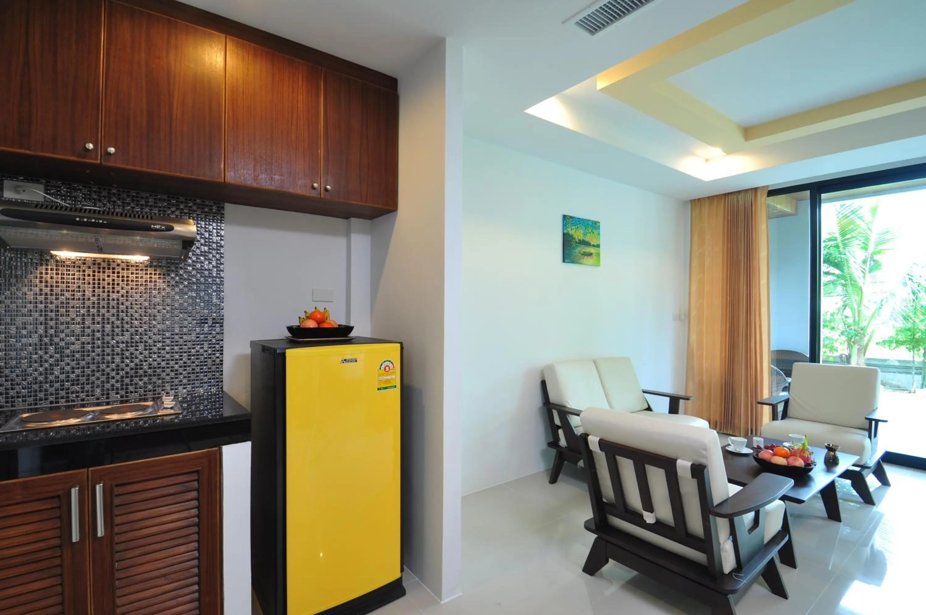 Kitchen or kitchenette in Samui Honey Tara Villa Residence