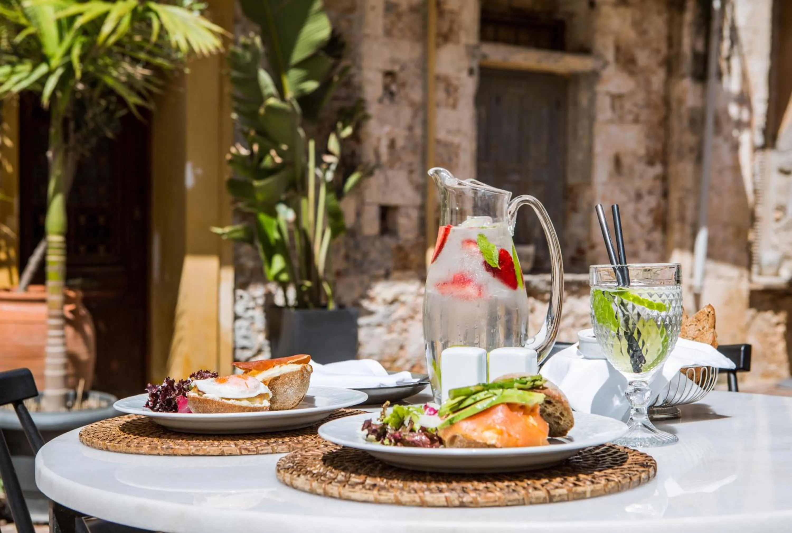 Breakfast in J&G Suites