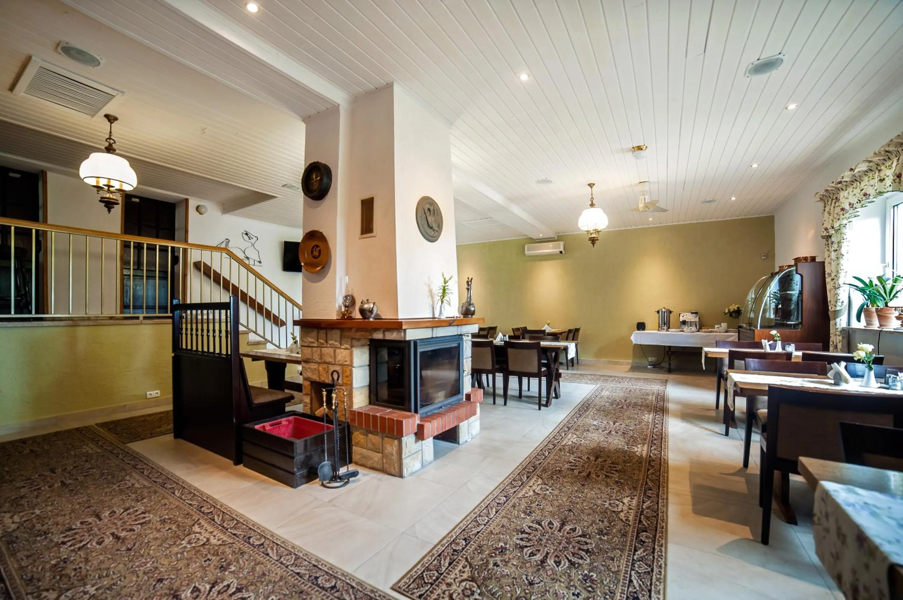 Restaurant/places to eat in Pelikan