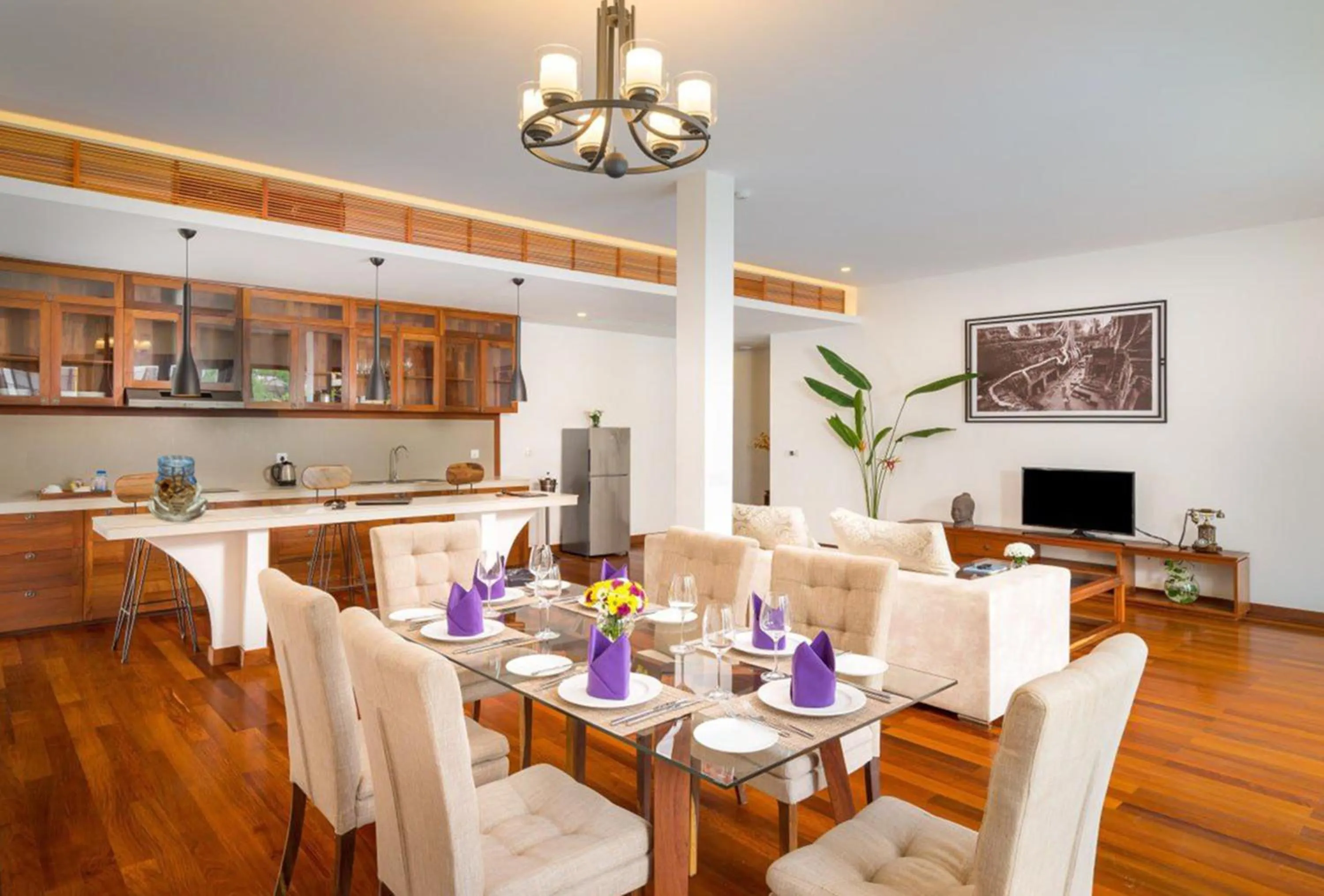 TV and multimedia in Koulen Hotel