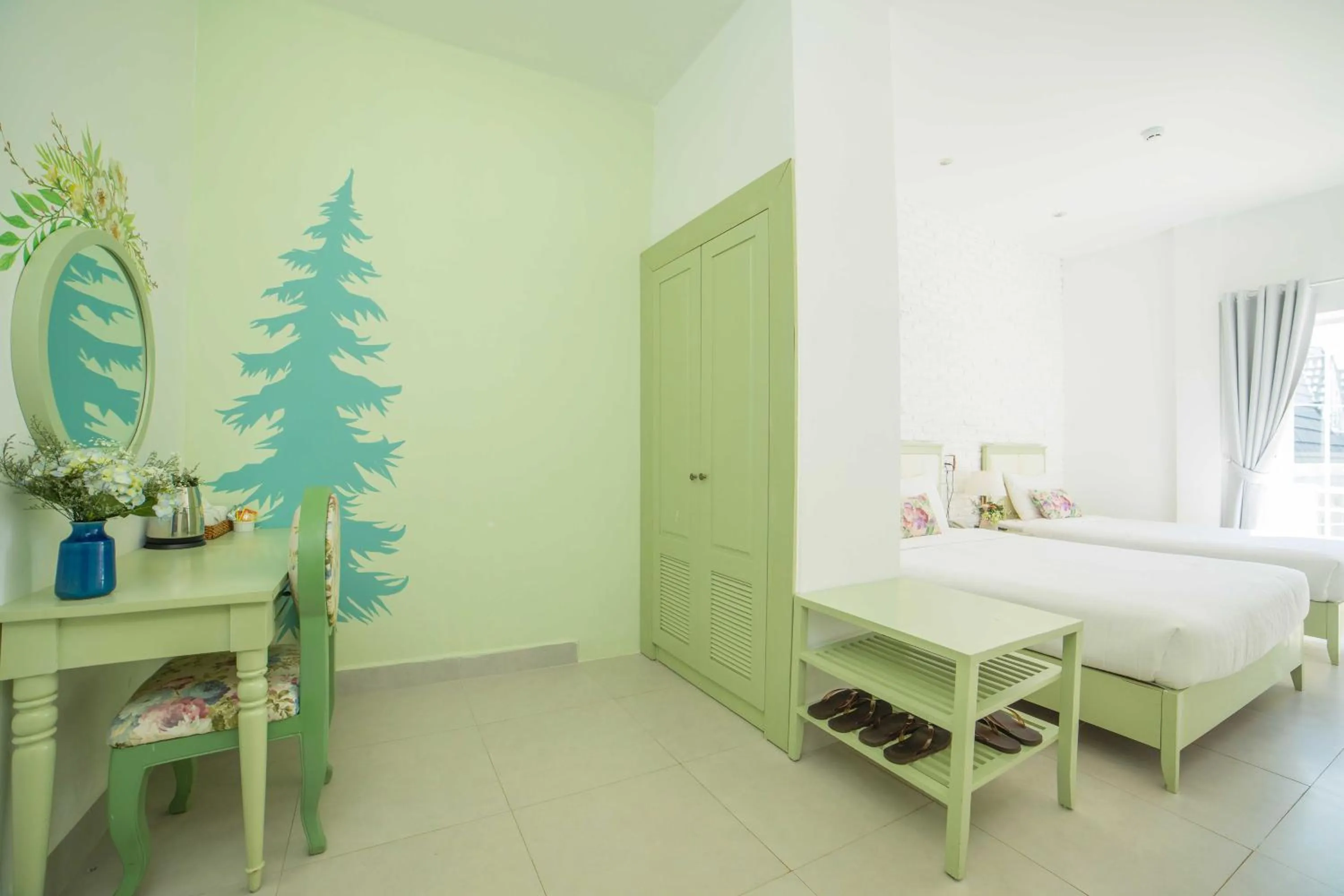 Property building, Bed in Dalat De Charme Village