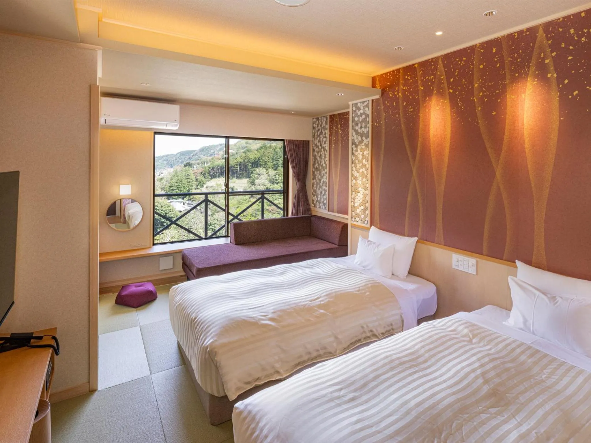 View (from property/room), Bed in Hakonenomori Okada