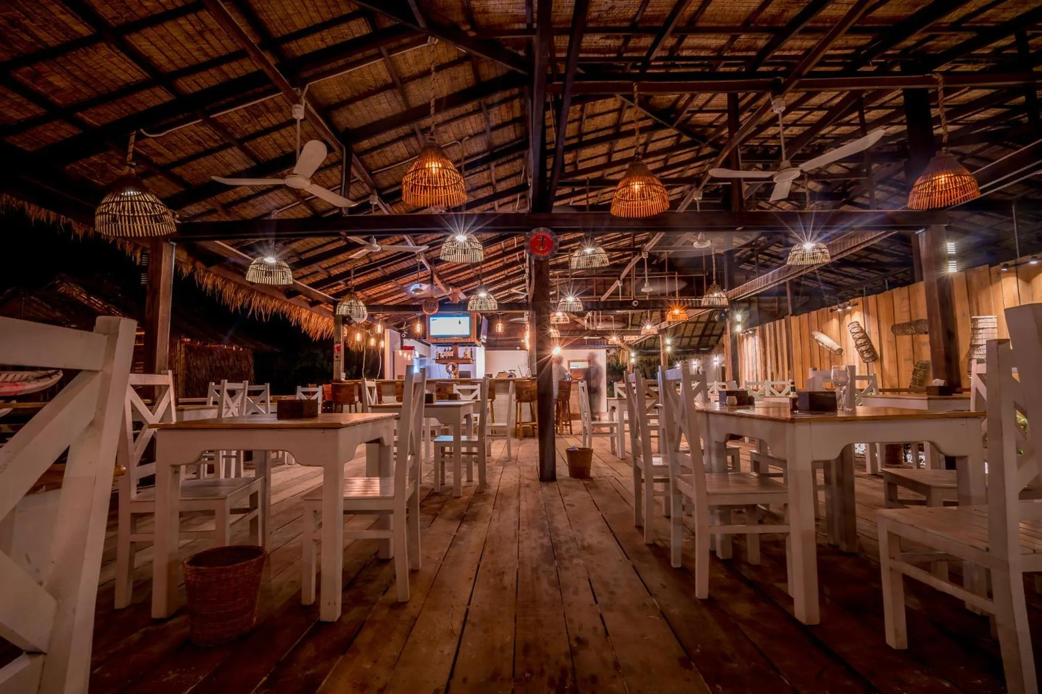 Restaurant/places to eat in Sara Resort