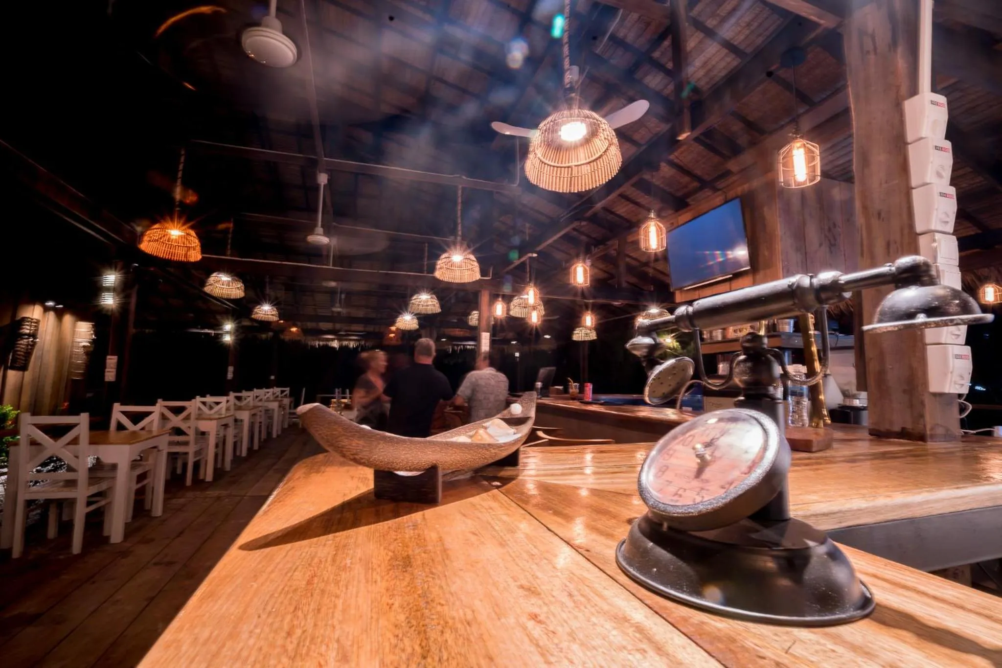 Restaurant/places to eat in Sara Resort