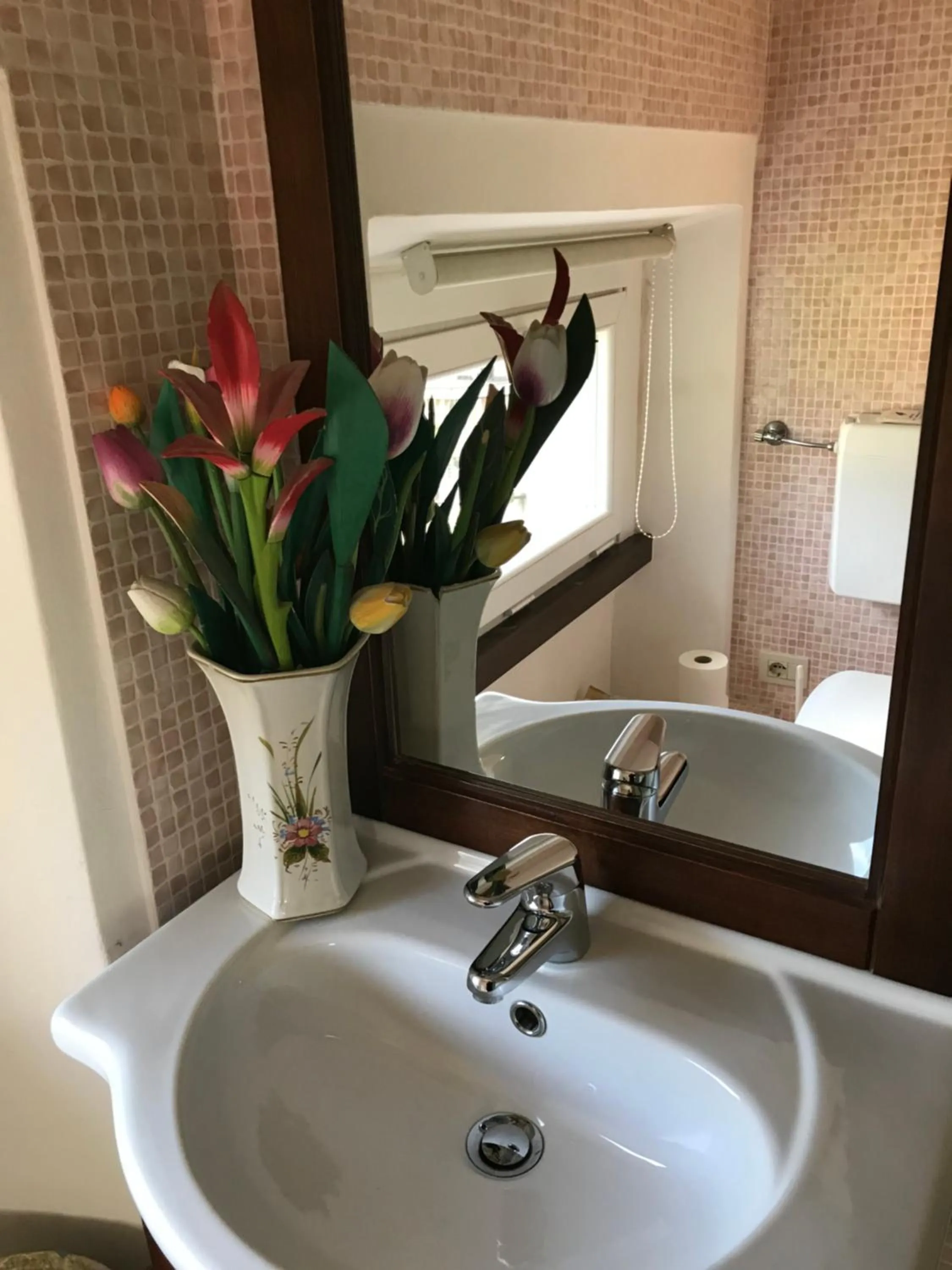 Bathroom in B&B VILLA ADRIANA Varese - camere e appartamenti