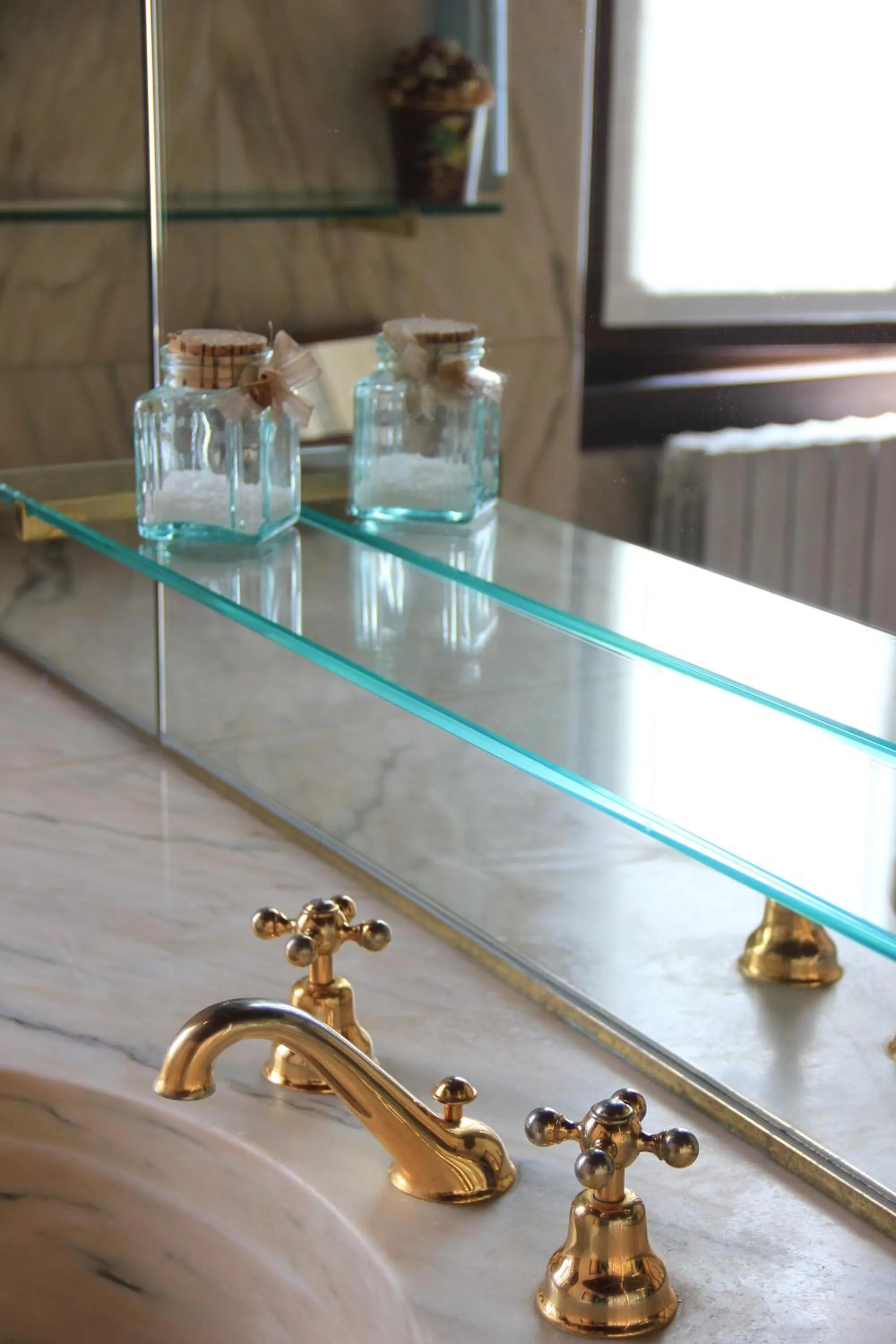 Shower in B&B VILLA ADRIANA Varese - camere e appartamenti