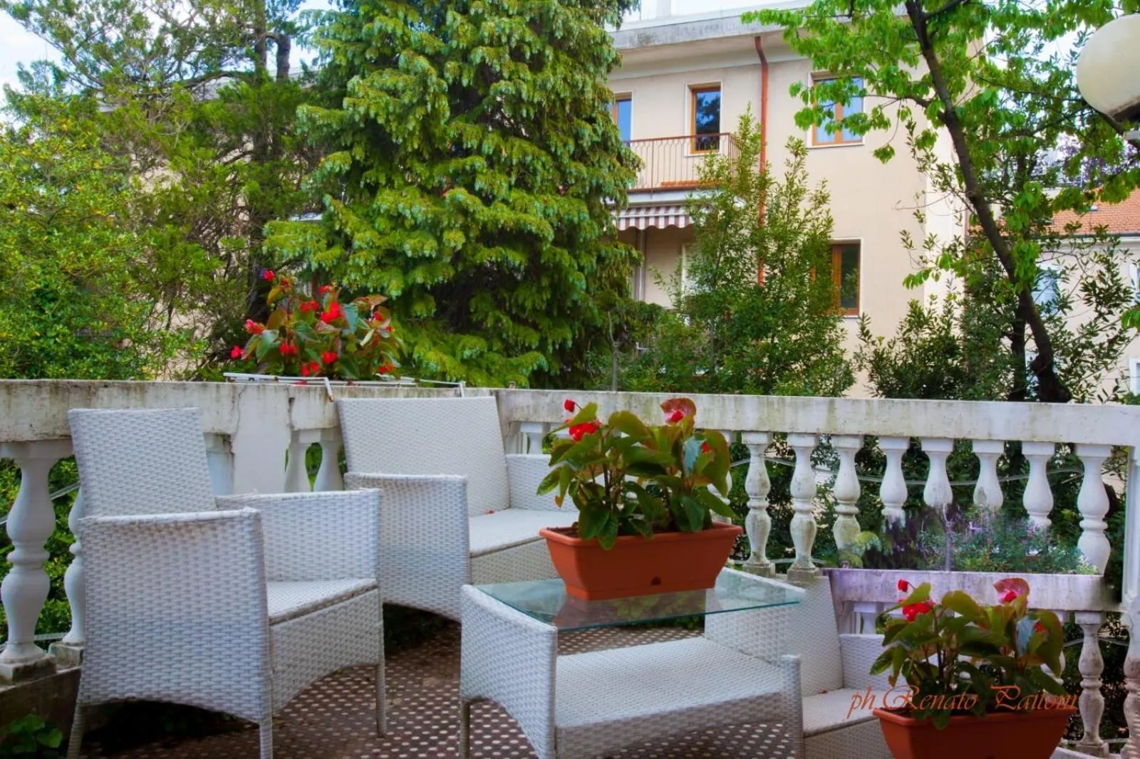 Balcony/Terrace in B&B VILLA ADRIANA Varese - camere e appartamenti