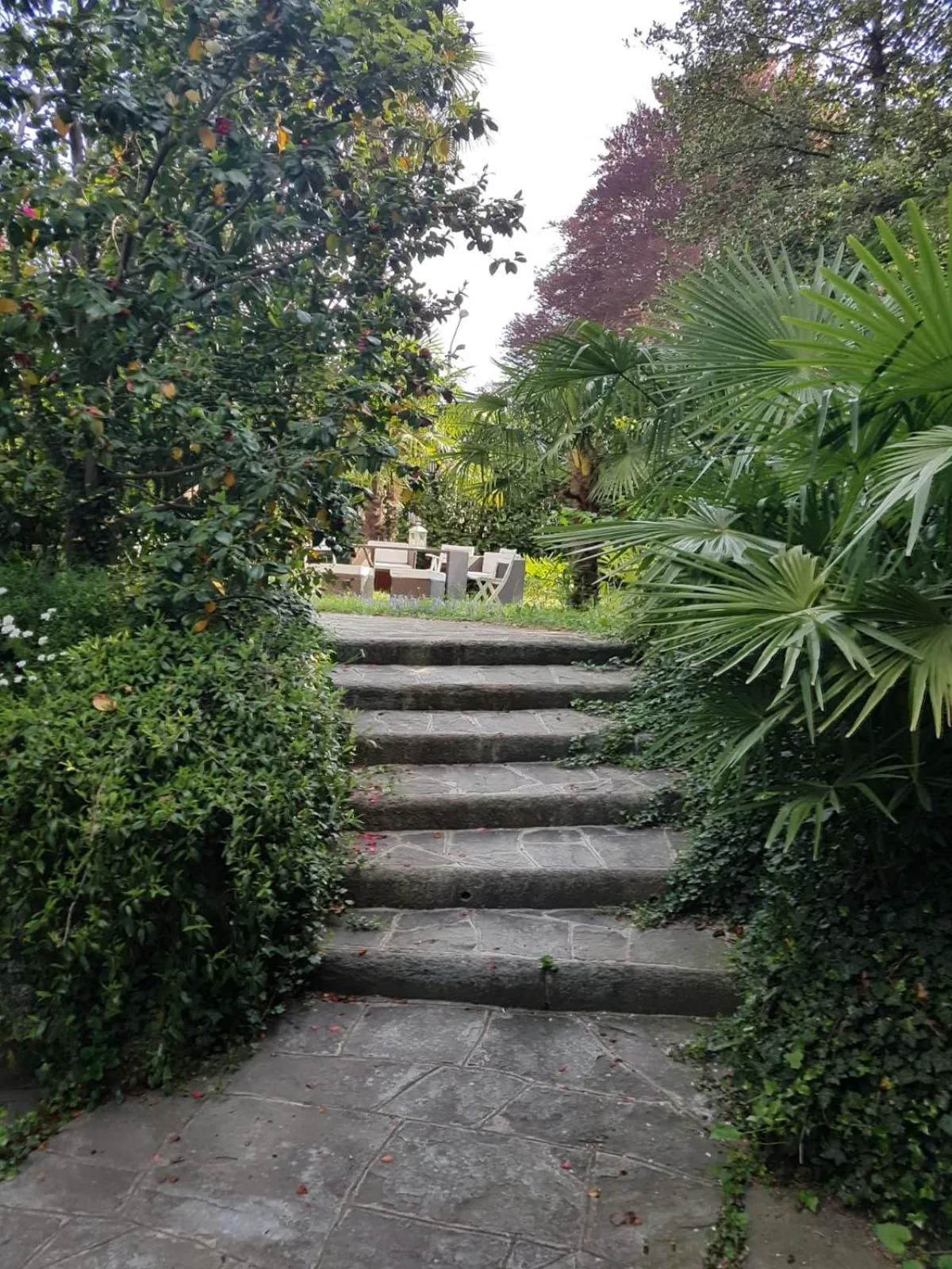 Garden in B&B VILLA ADRIANA Varese - camere e appartamenti