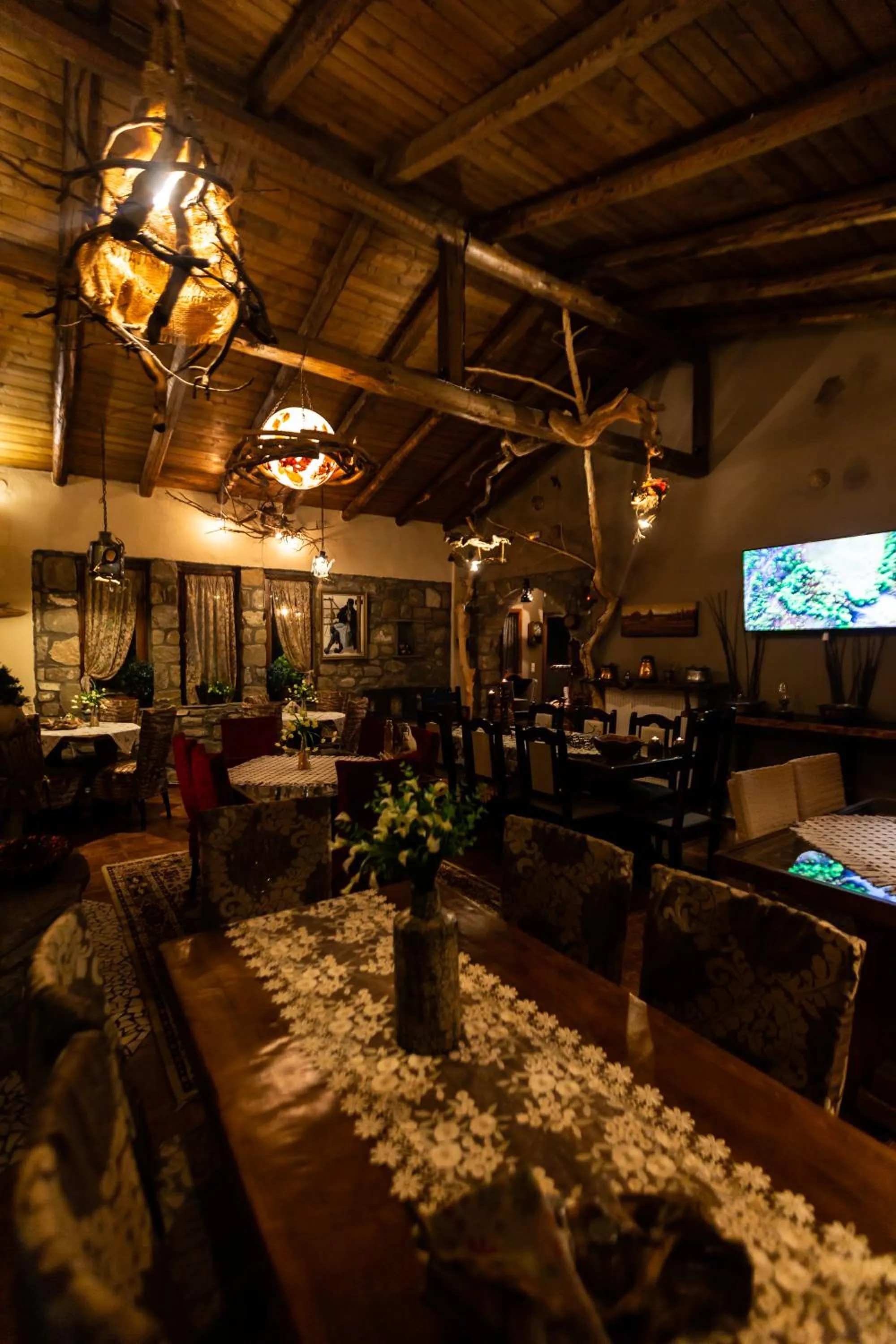 Restaurant/places to eat in La Moara Boutique Hotel