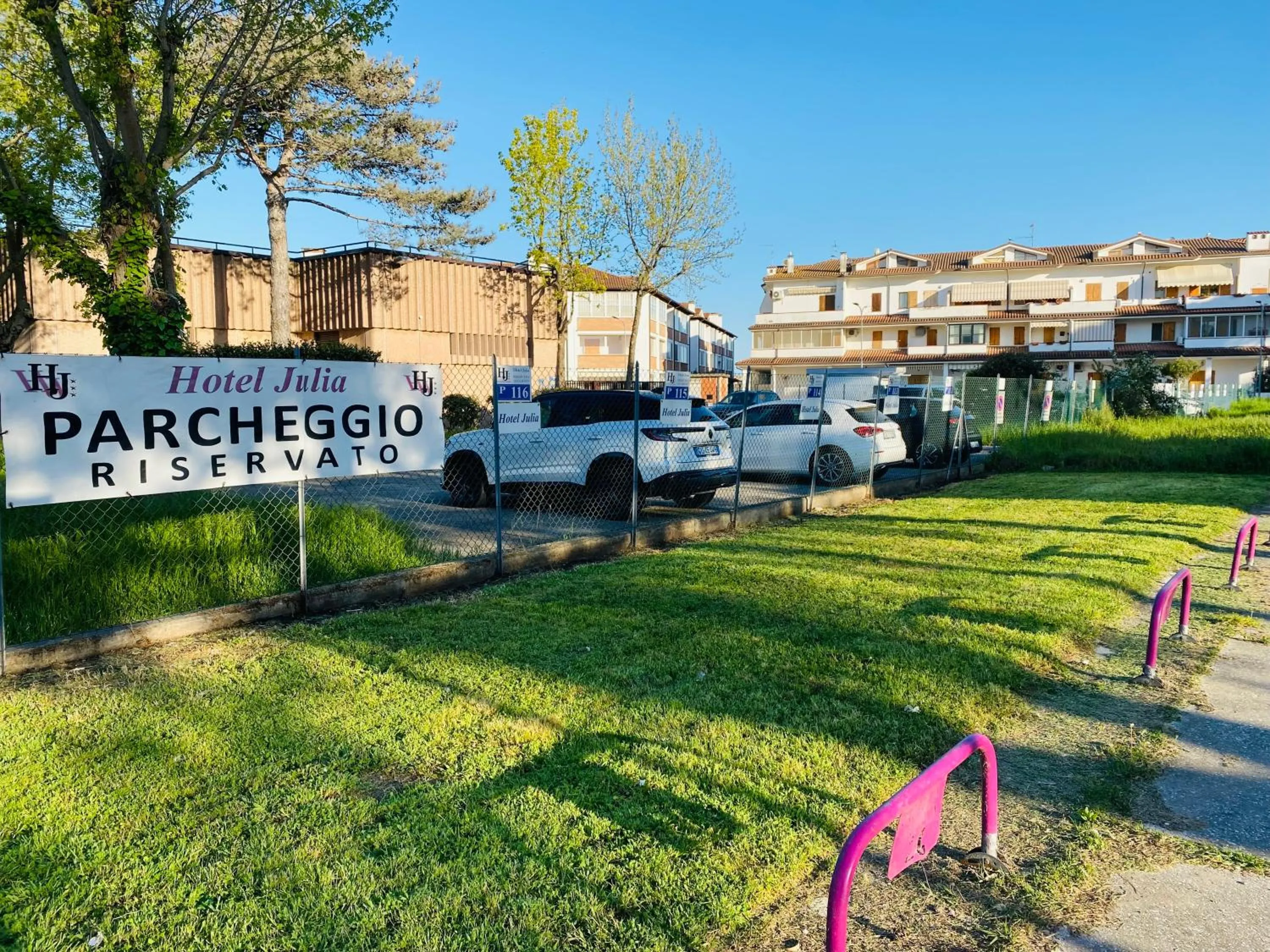 Parking in Hotel Julia