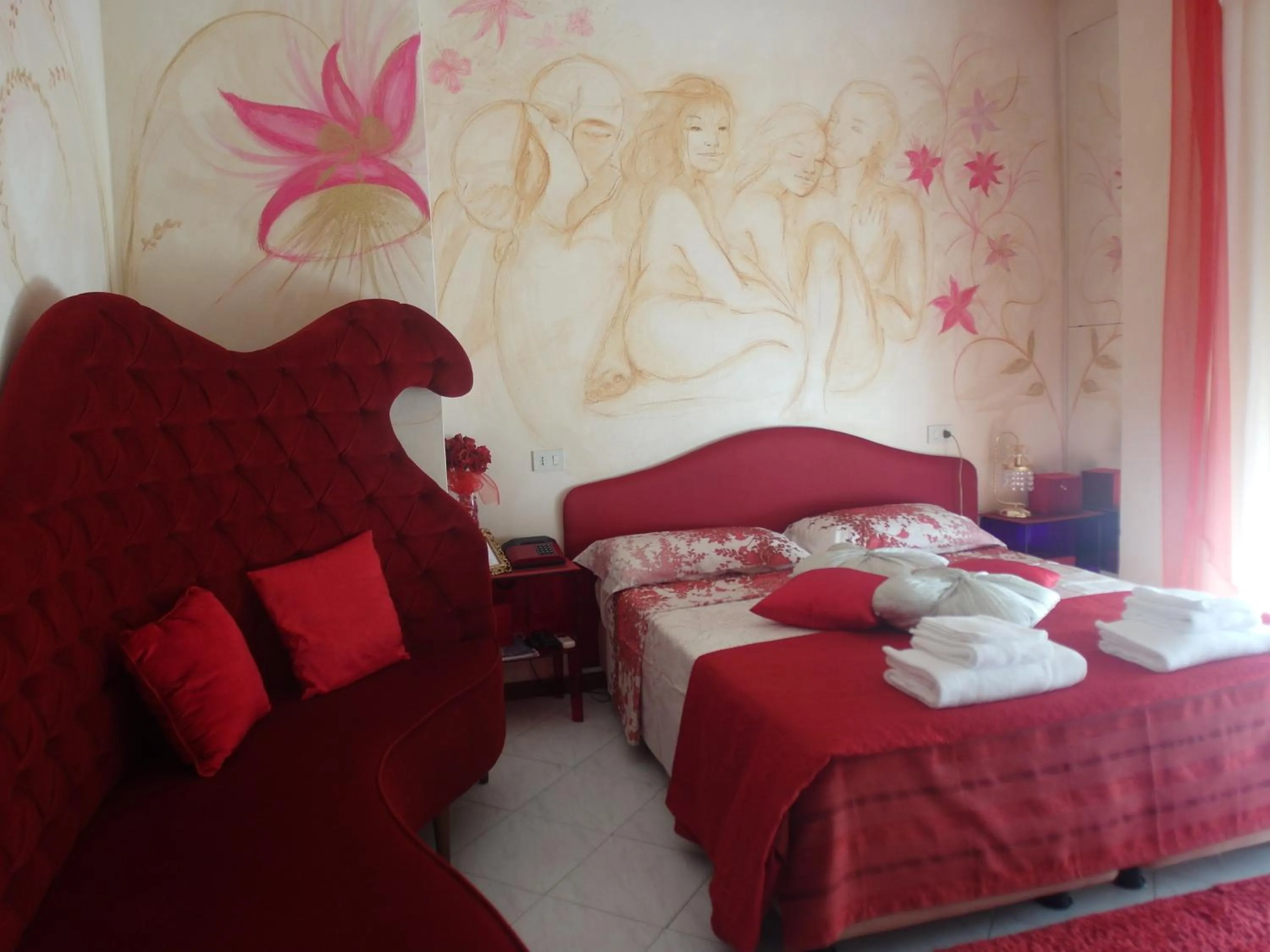 Photo of the whole room in Hotel Julia