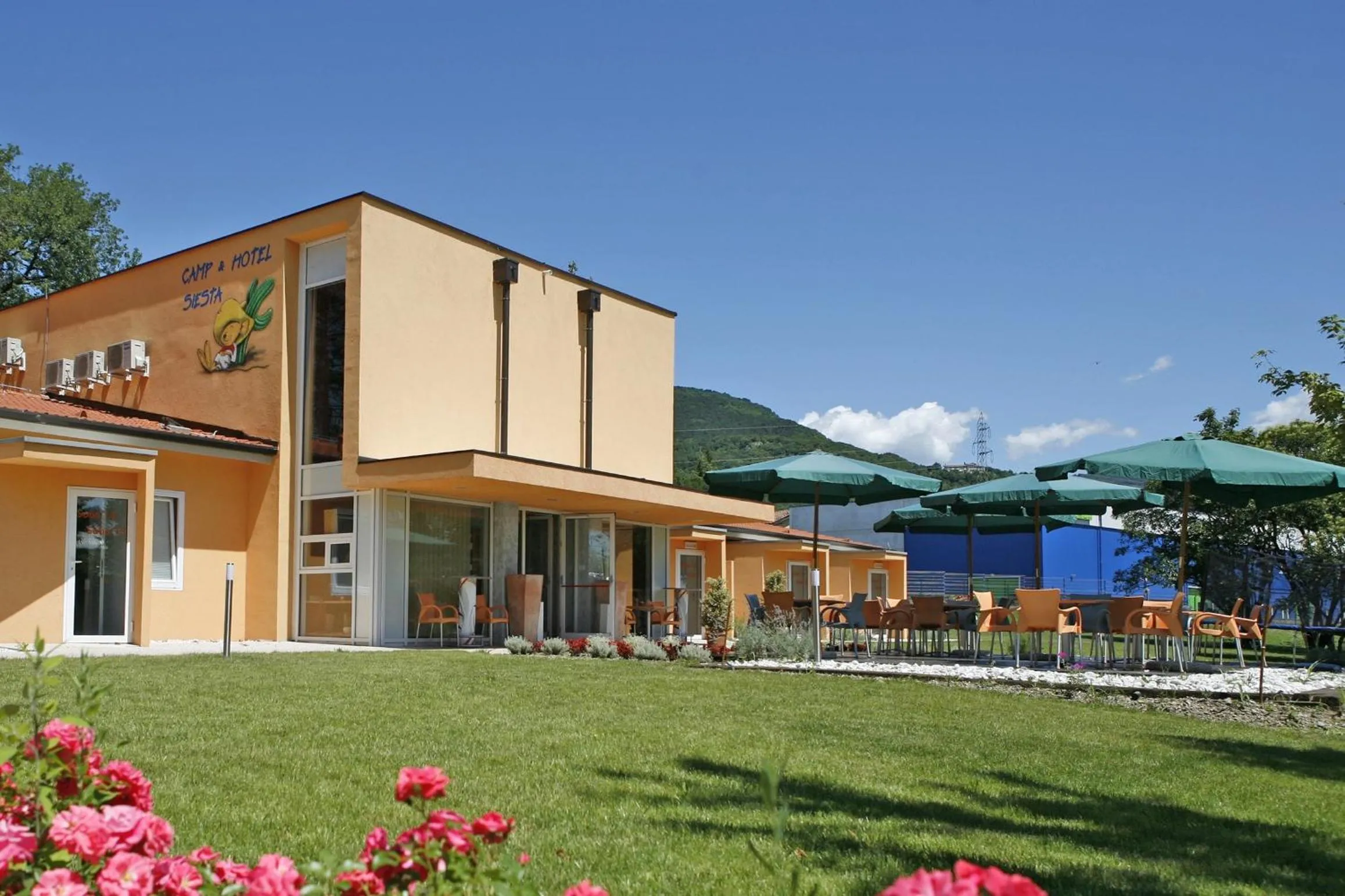 Property building in Garni Hotel Siesta