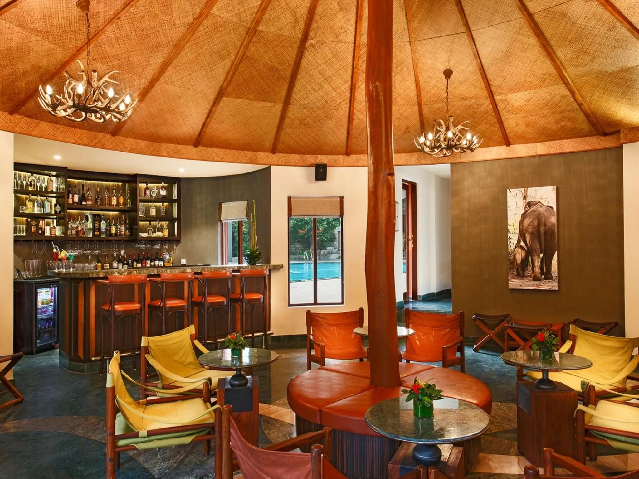 Lounge or bar in Taj Corbett Resort and Spa Uttarakhand