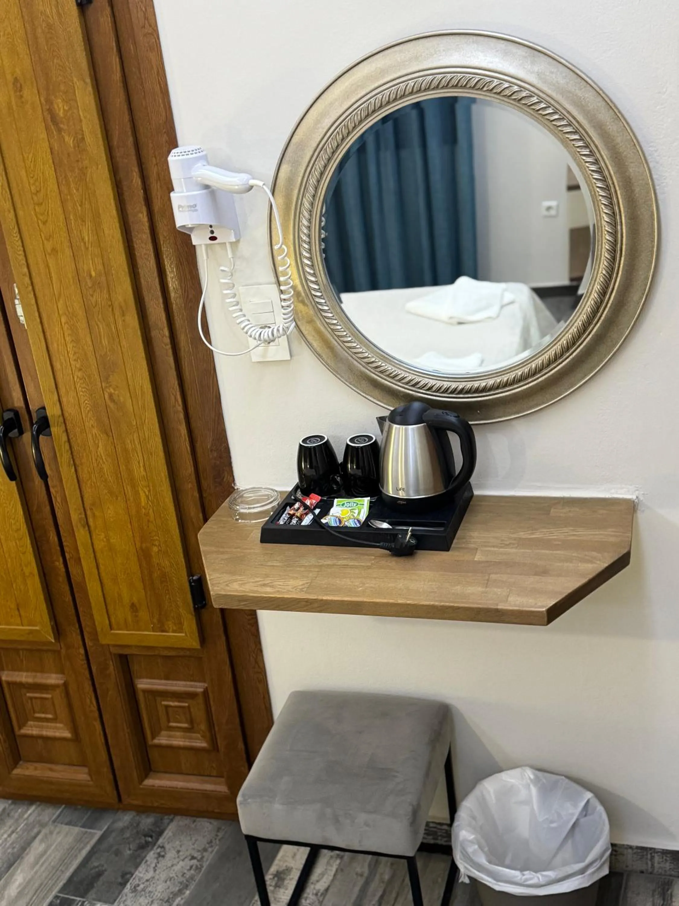 room service in Antonia Apartments