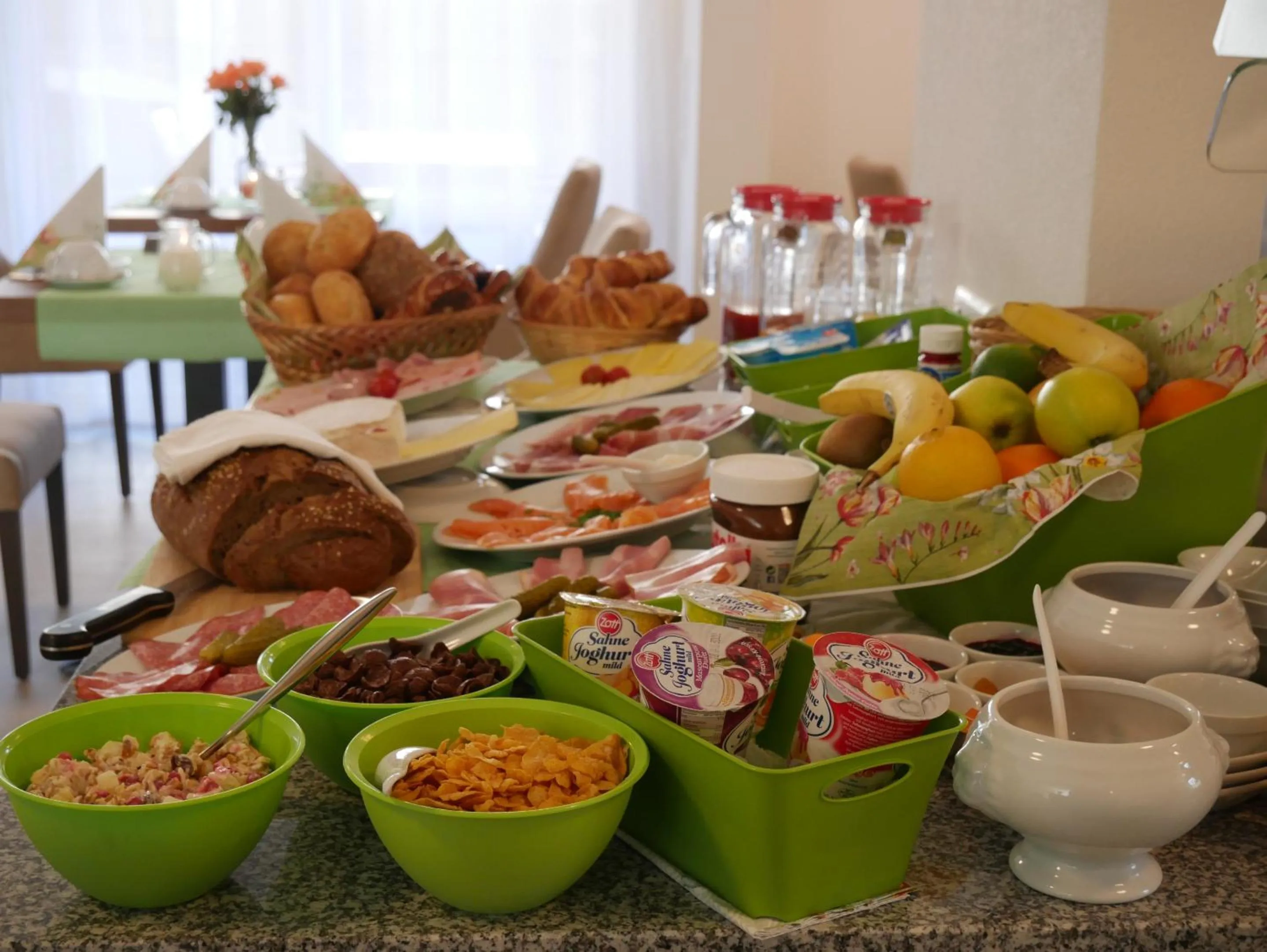Breakfast in Hotel & Mühlenapartments