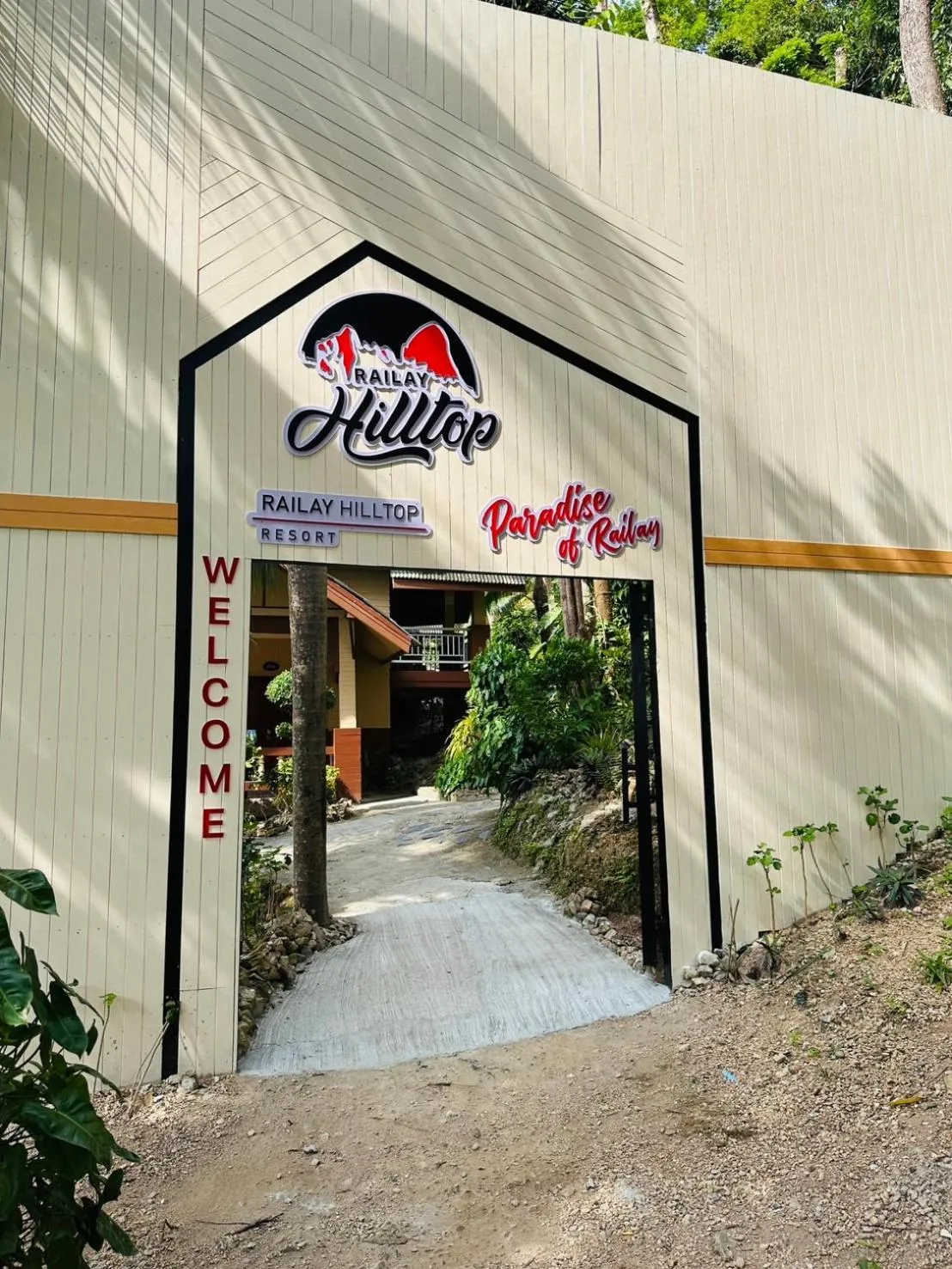 Facade/entrance in Railay Hilltop