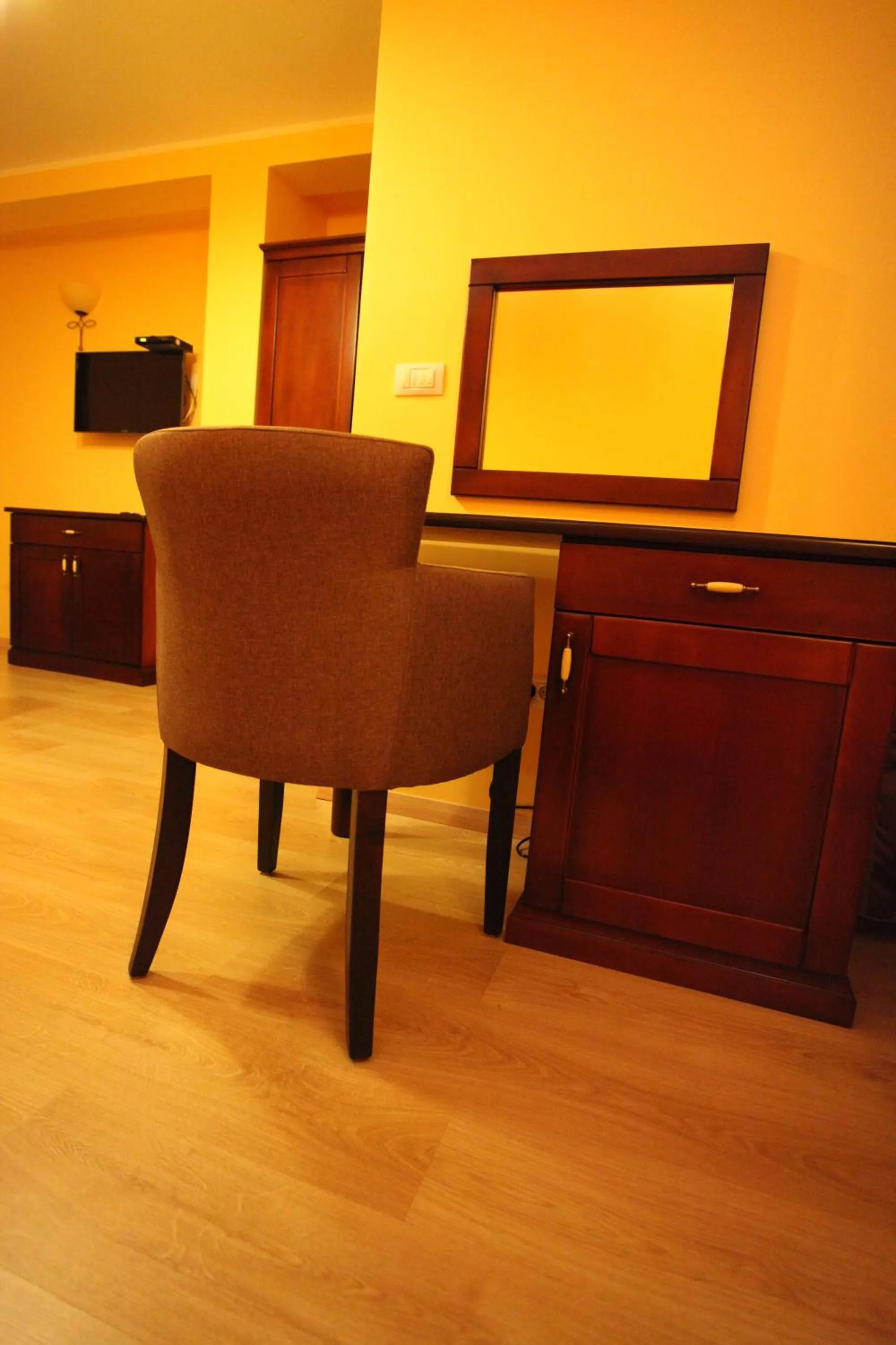 Decorative detail in Hotel Laguna