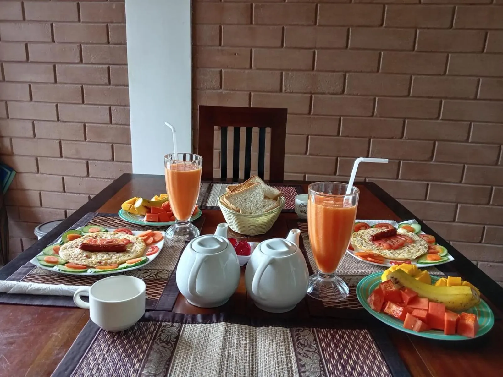 Breakfast in Viewfront Ella