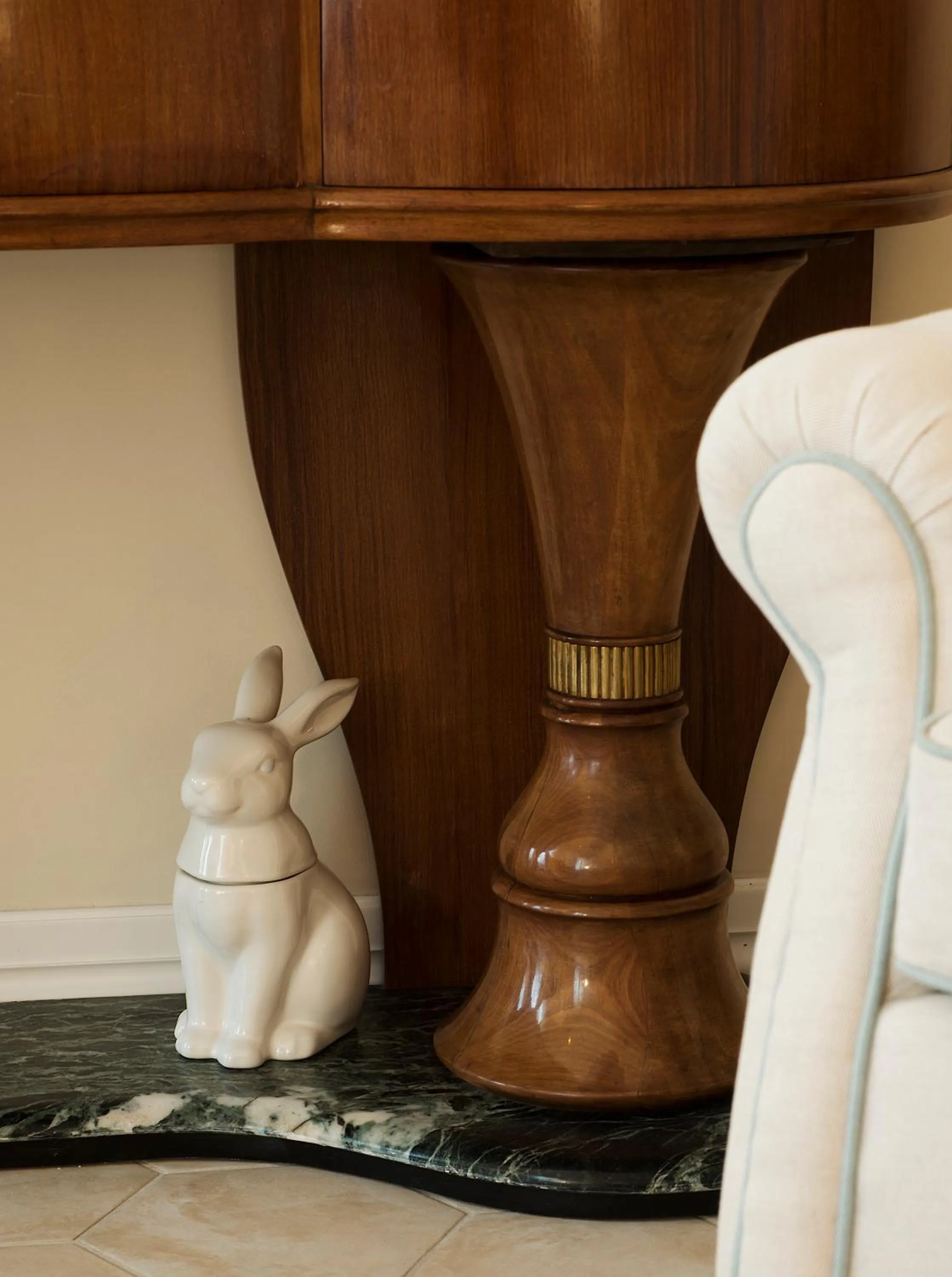 Decorative detail in Palazzo Caruso