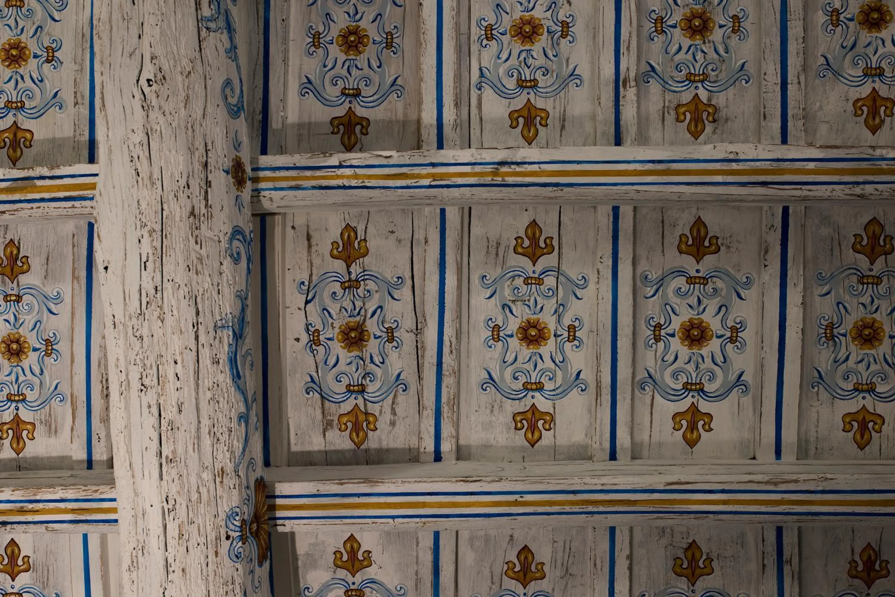 Decorative detail in Palazzo Caruso