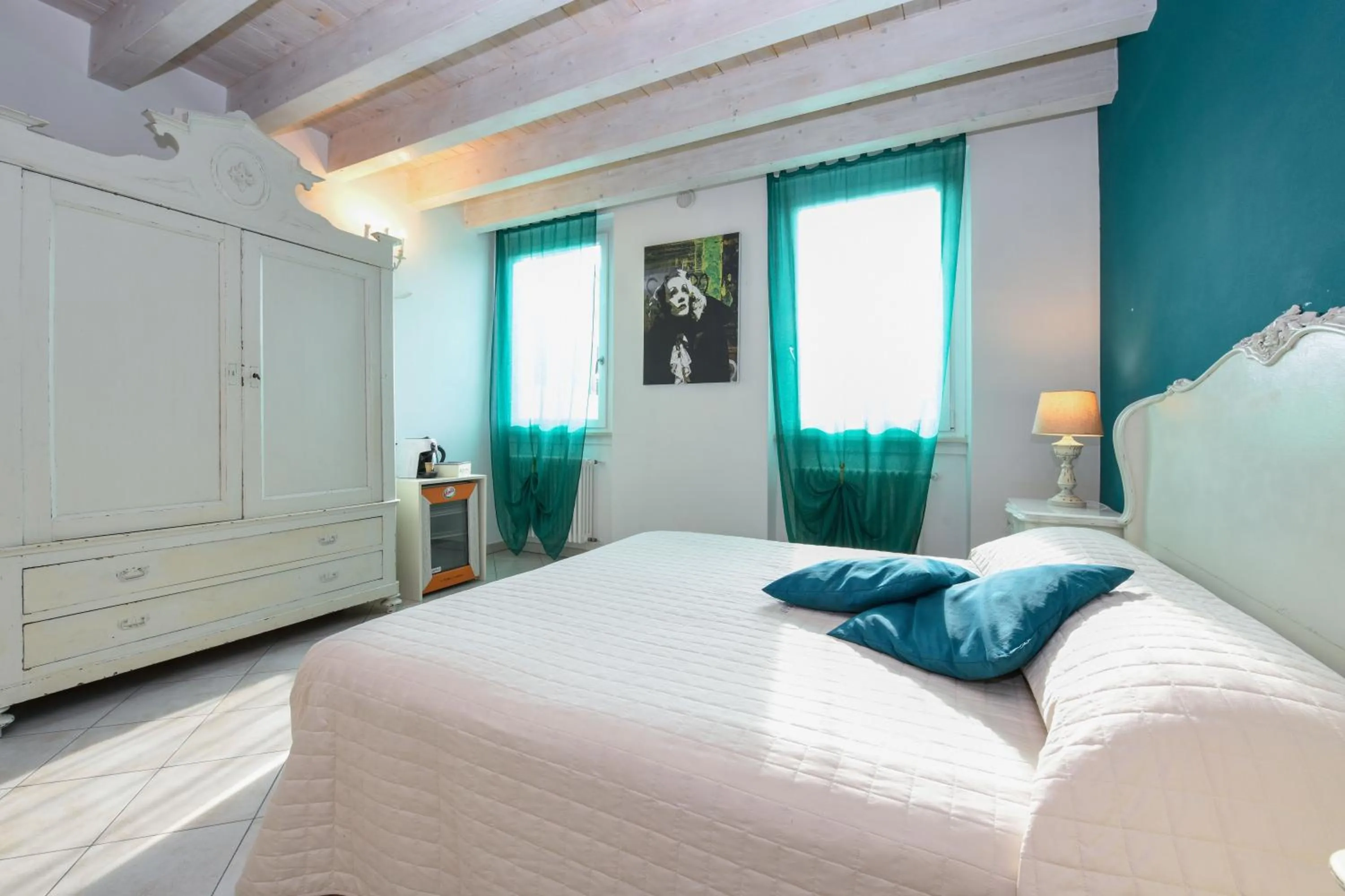 Bed in Le Rêve - Lake view rooms