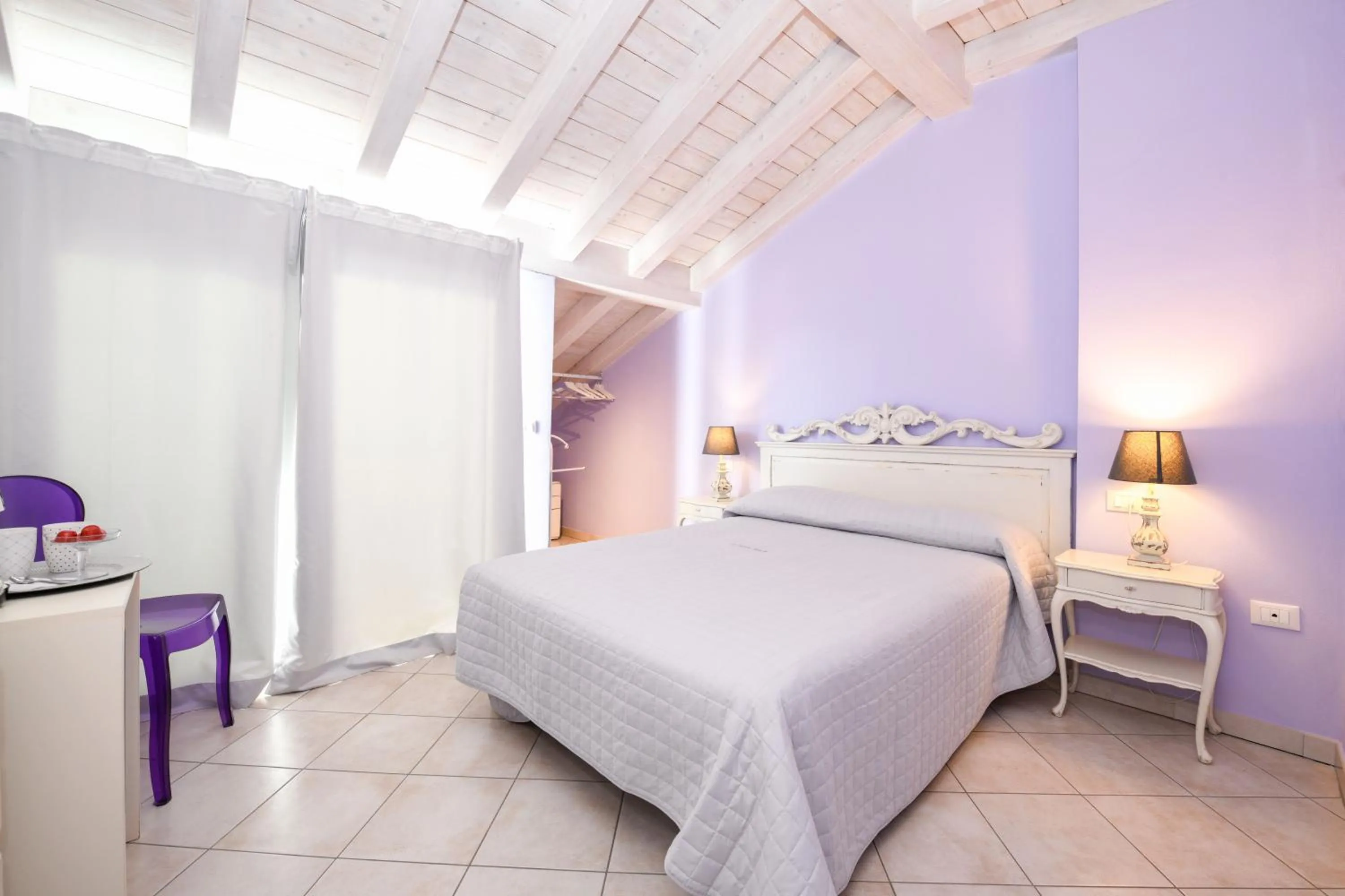 Bed in Le Rêve - Lake view rooms