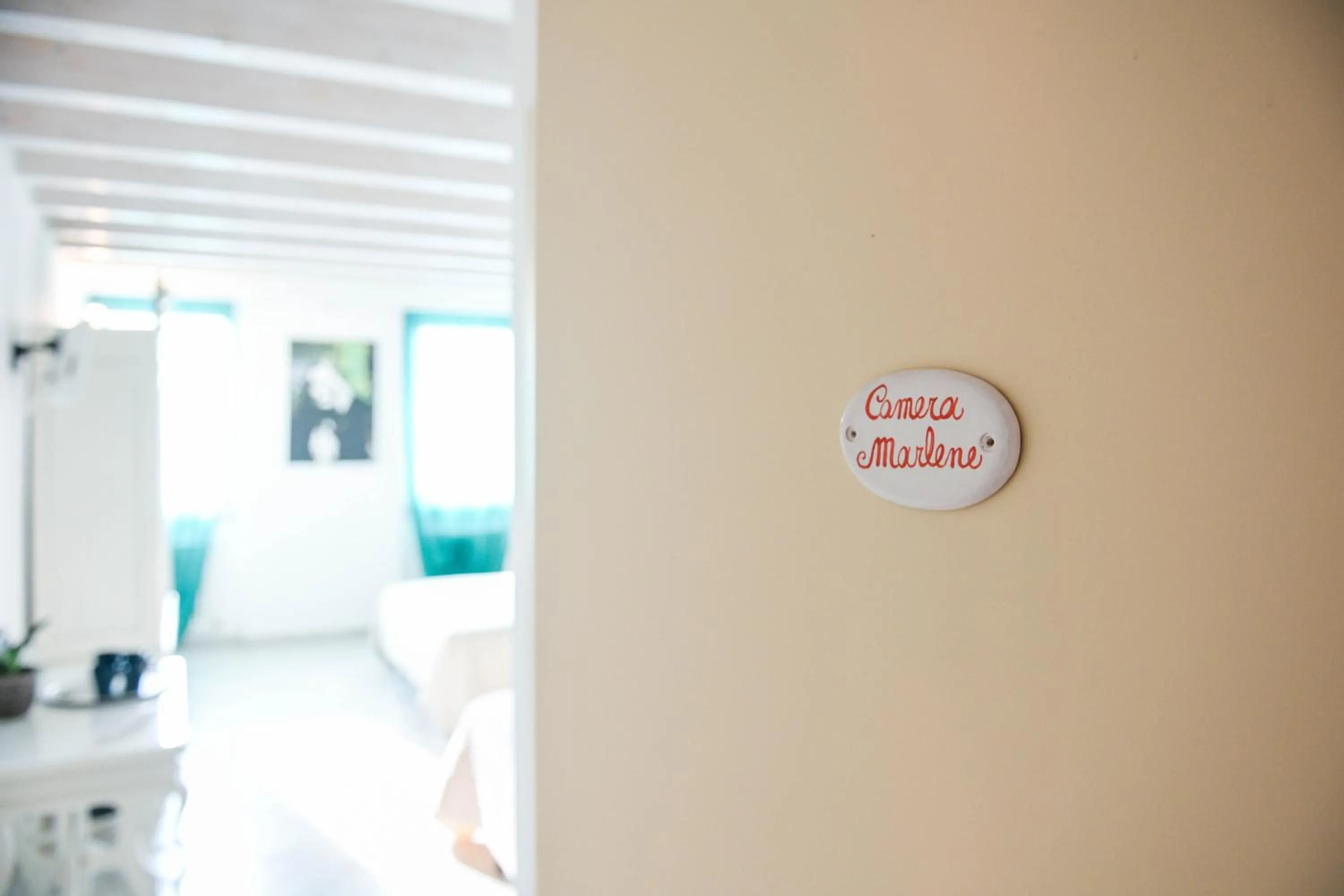 Property logo or sign in Le Rêve - Lake view rooms