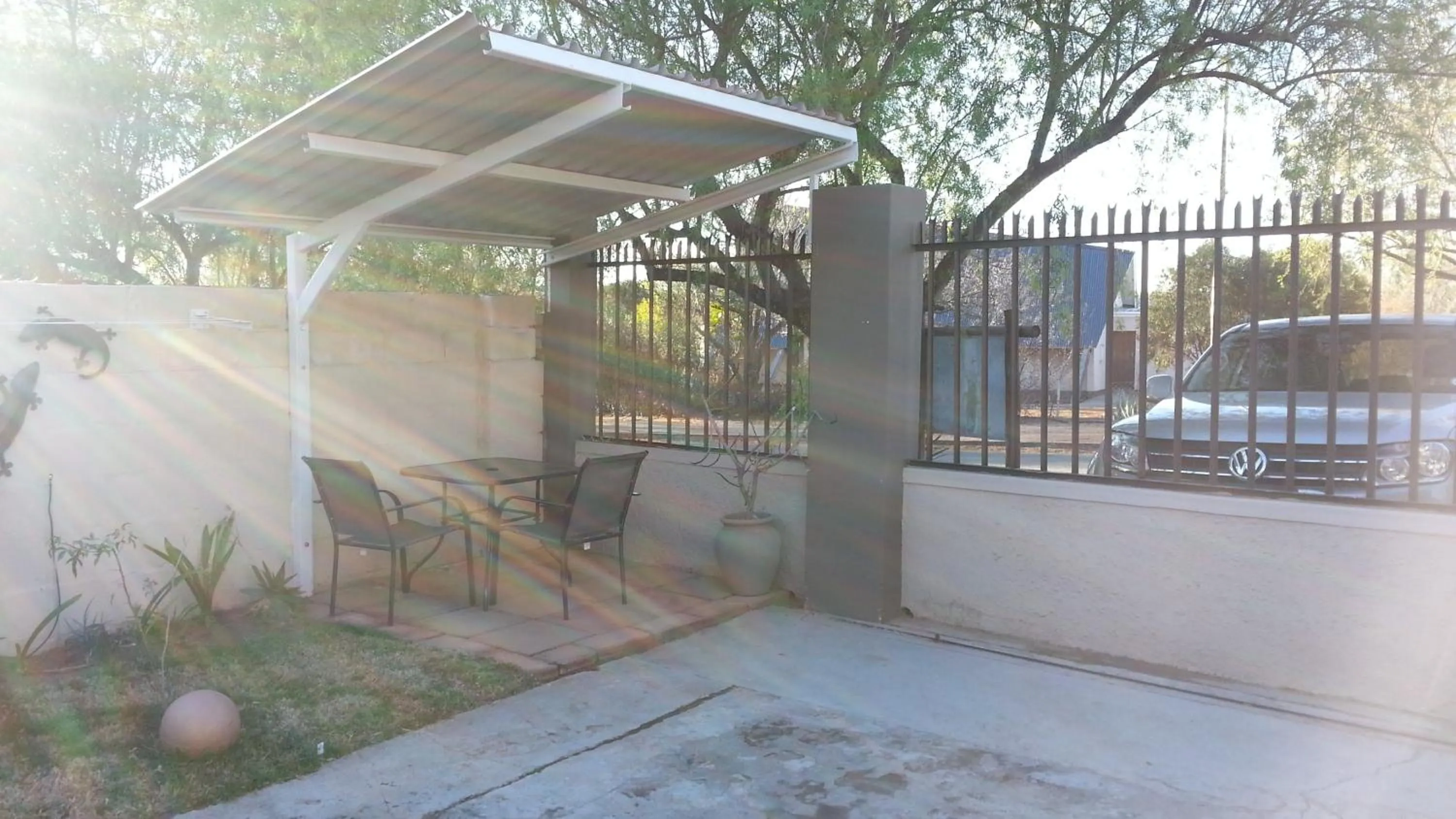 Property building in Lazy Gecko Accommodation