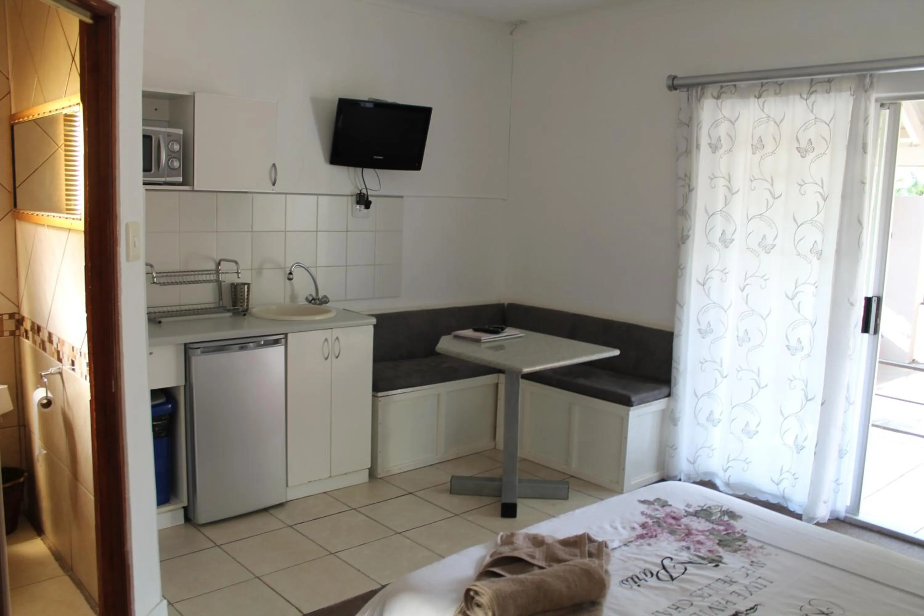 Lazy Gecko Accommodation