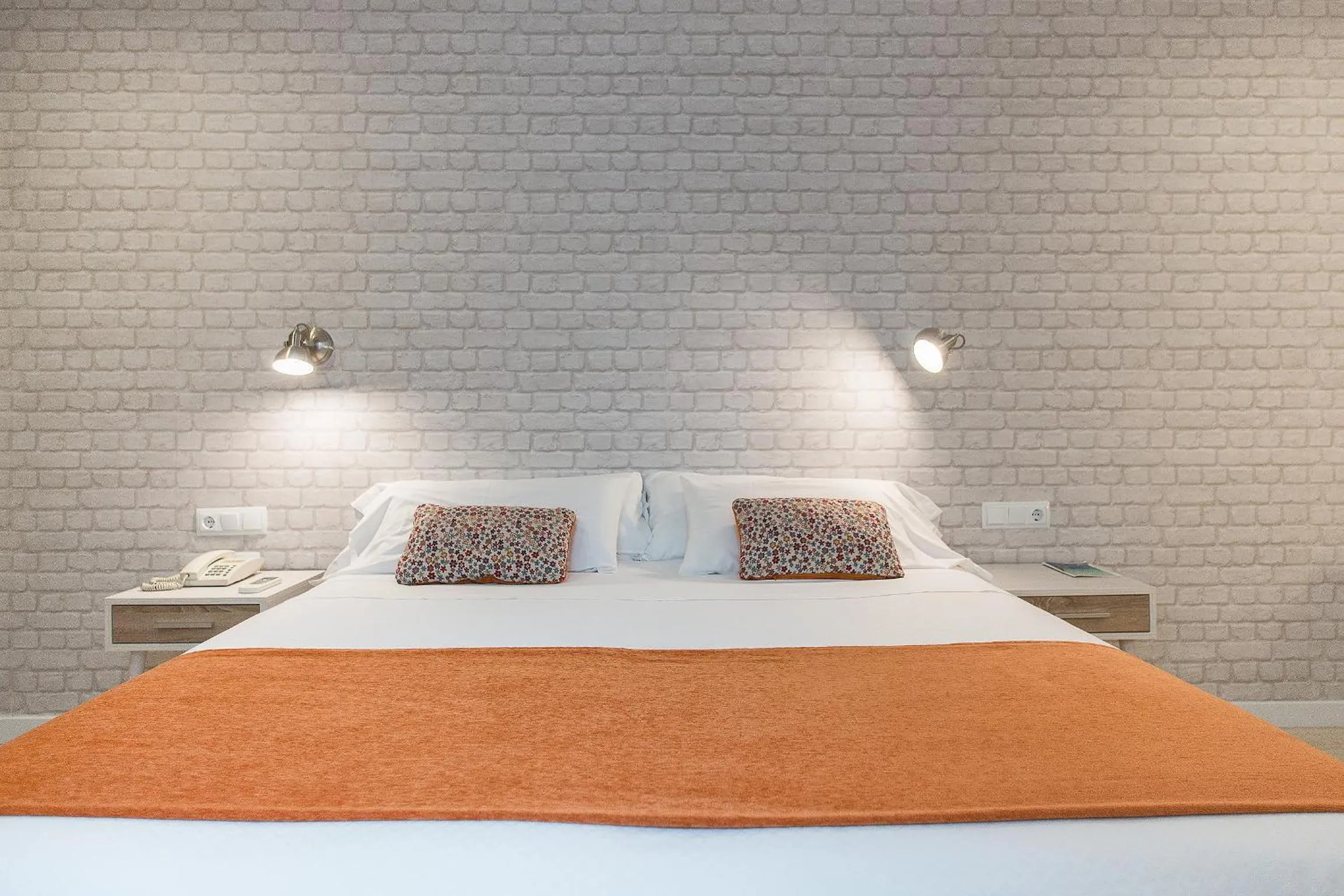 Bed in Hostal Menurka