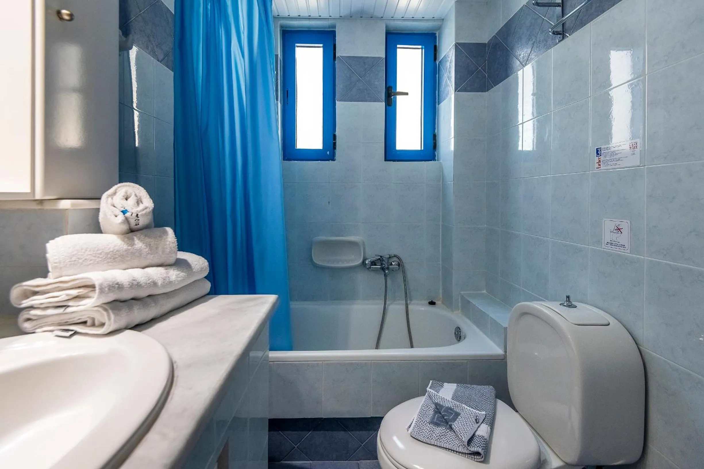 Bathroom in Kalimera Mare