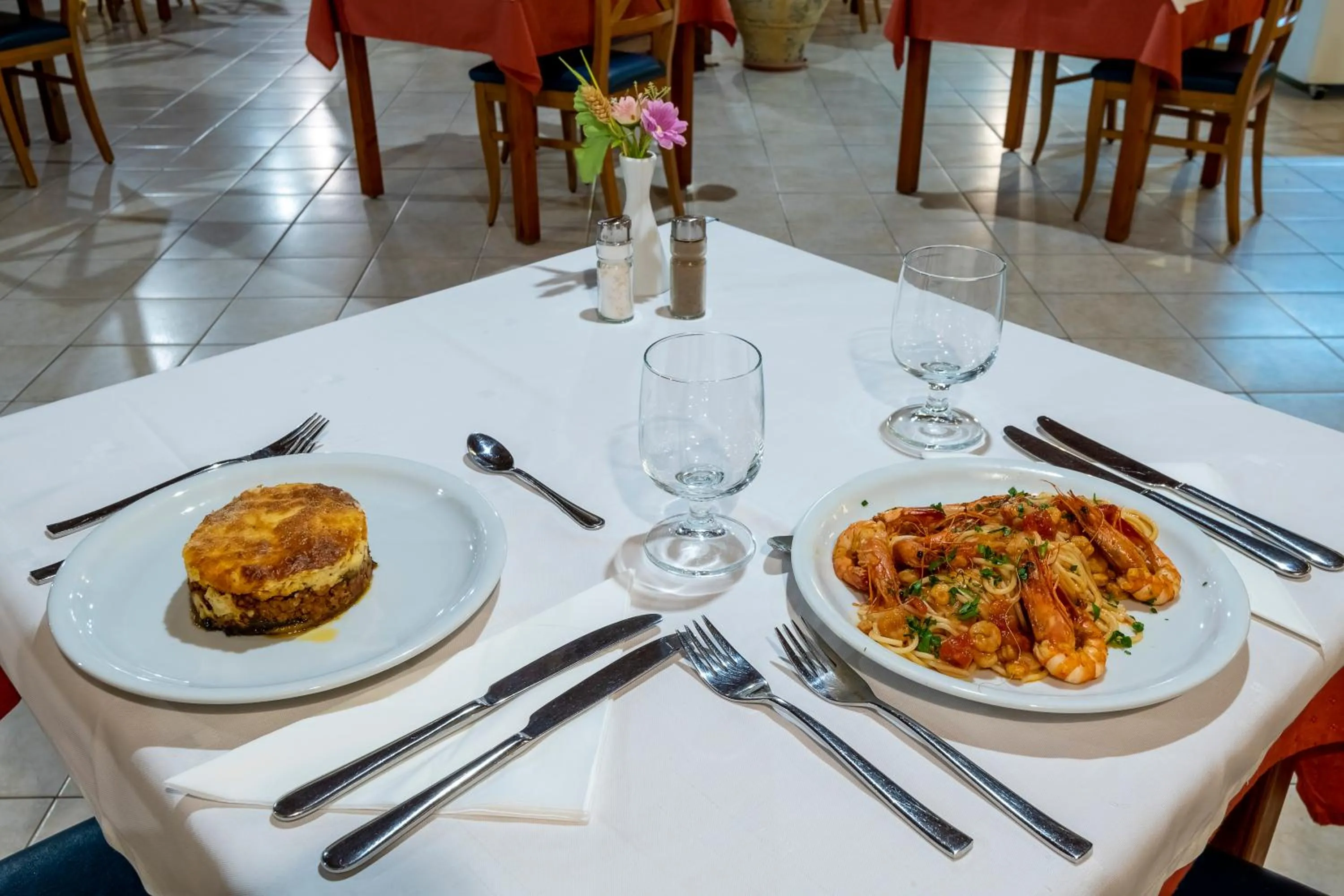 Restaurant/places to eat in Kalimera Mare