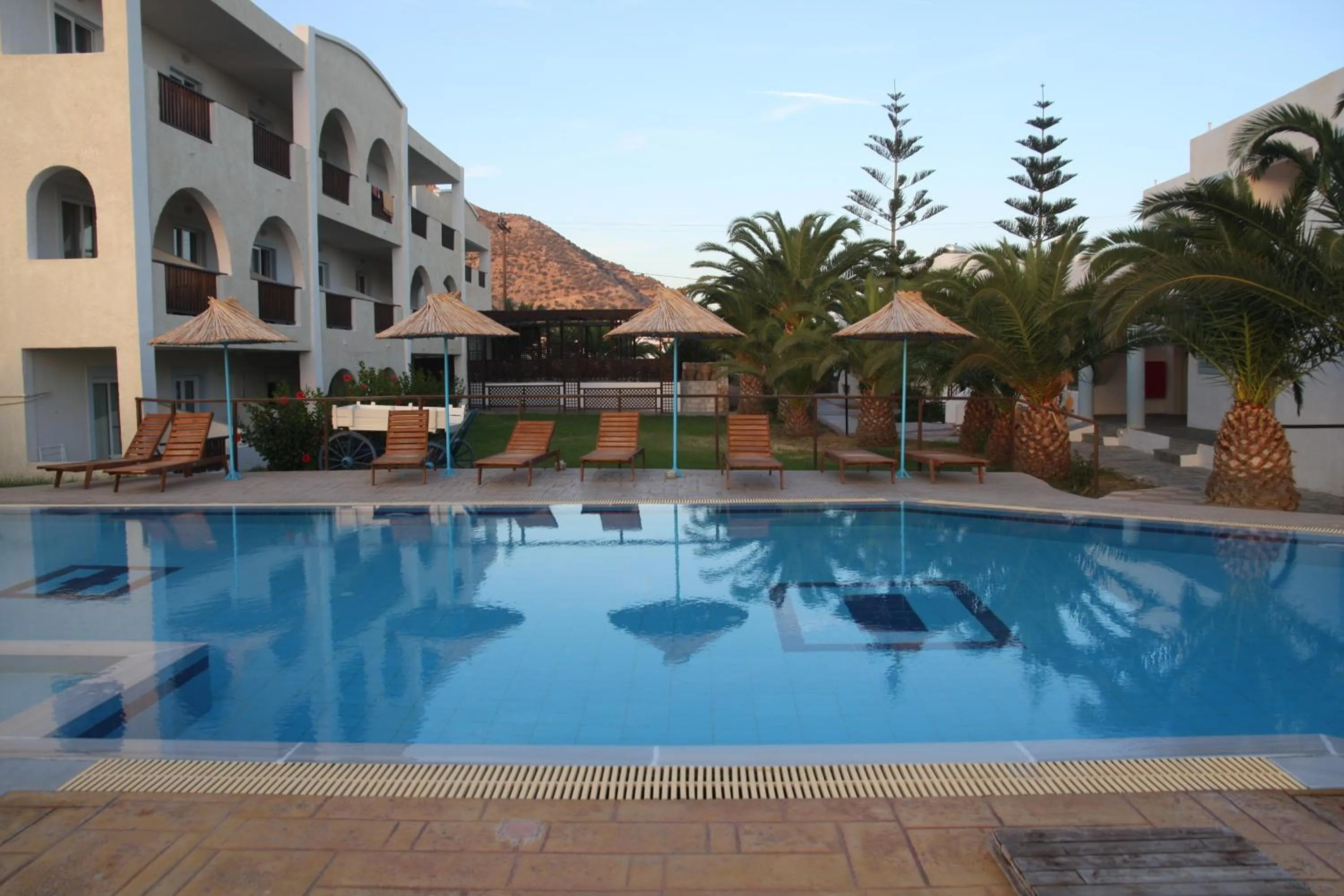 Swimming pool in Kalimera Mare
