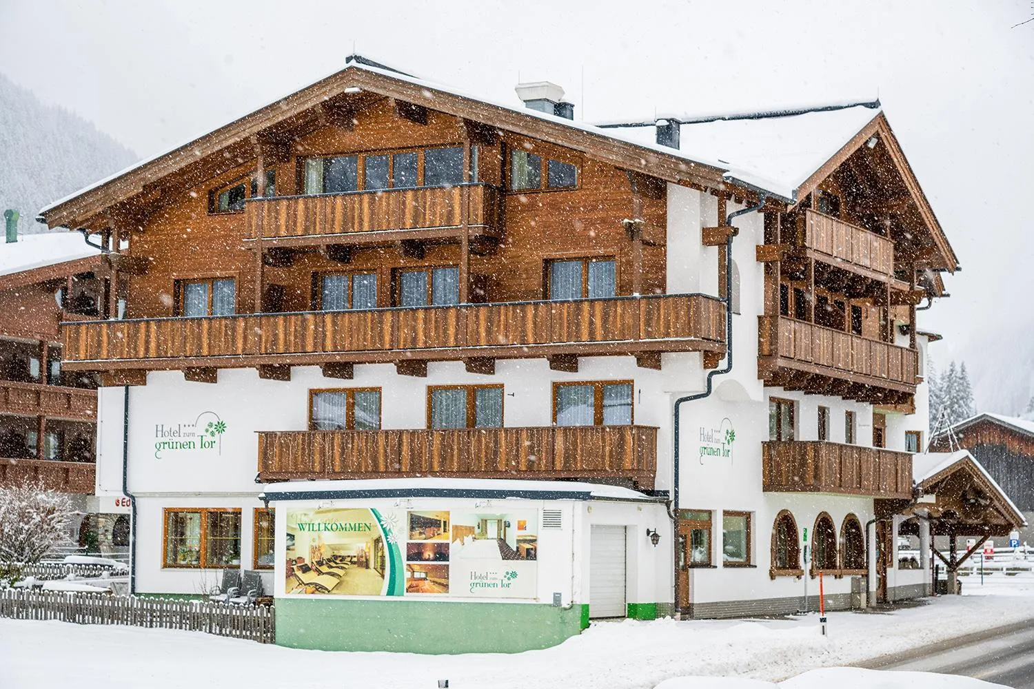 Property building in Hotel zum grünen Tor