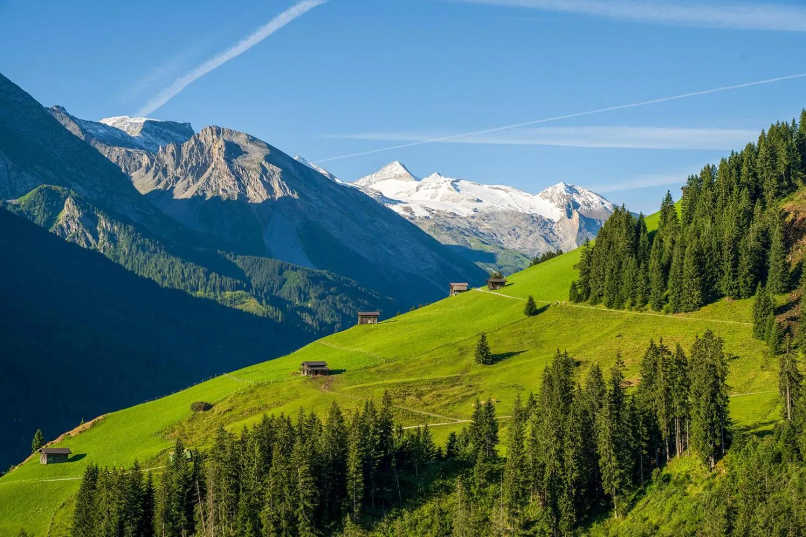 Hiking in Hotel zum grünen Tor