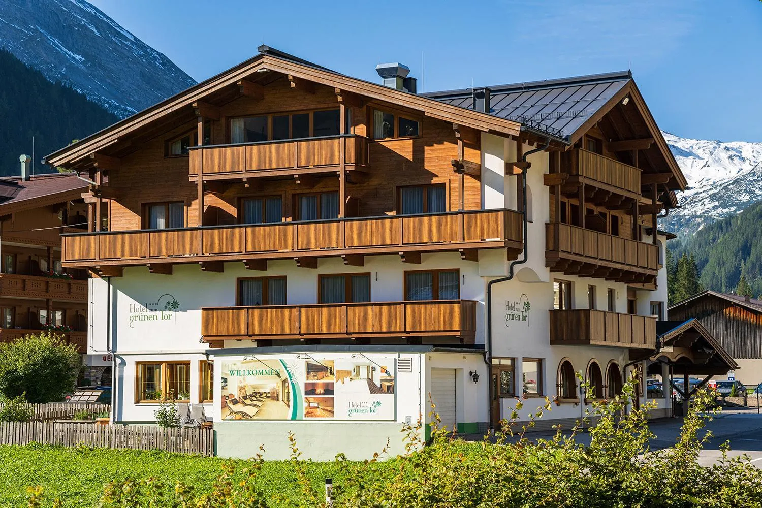 Property building in Hotel zum grünen Tor