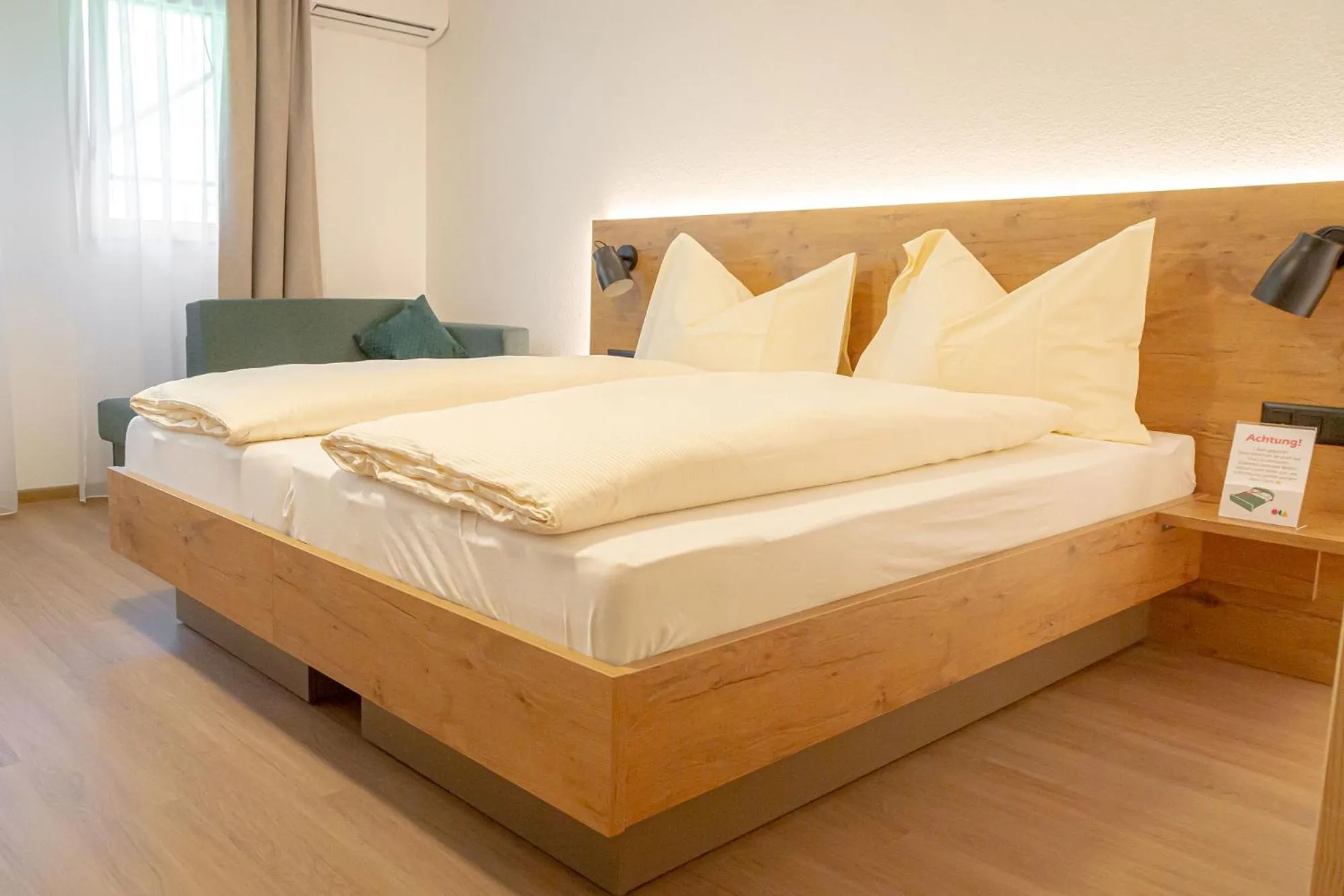 Photo of the whole room, Bed in Hotel Olympica