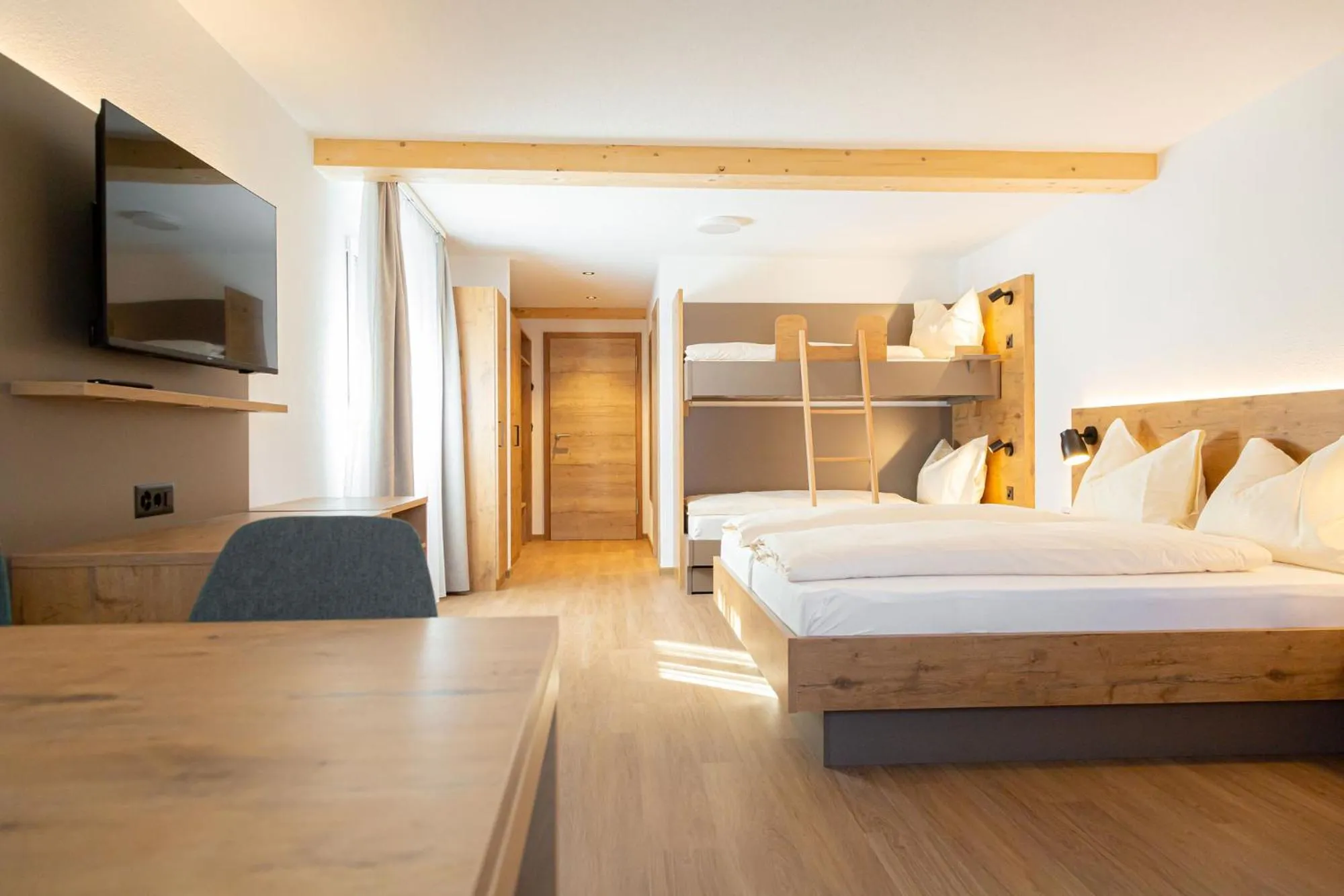 Photo of the whole room, Bed in Hotel Olympica