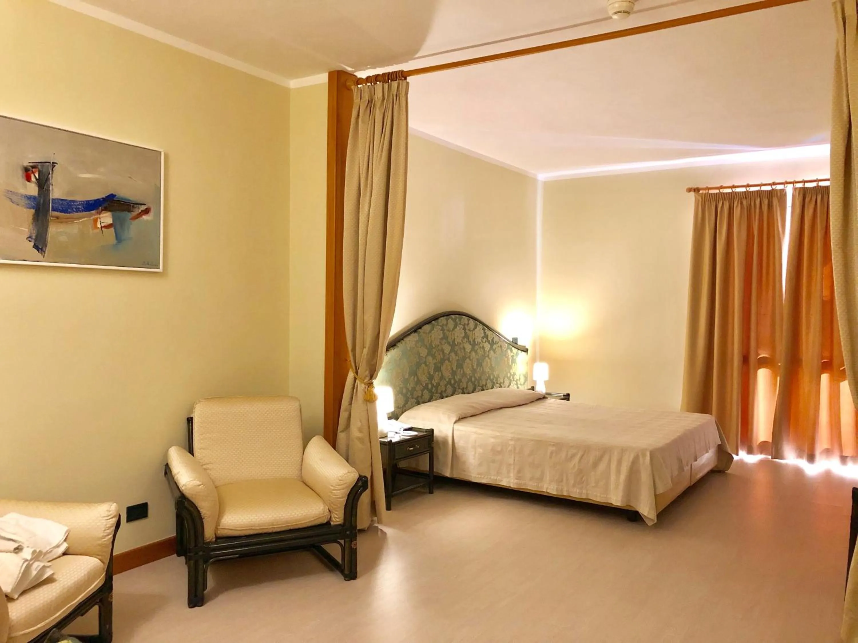 Bedroom, Bed in Arthotel Gabbiano Azzurro Due