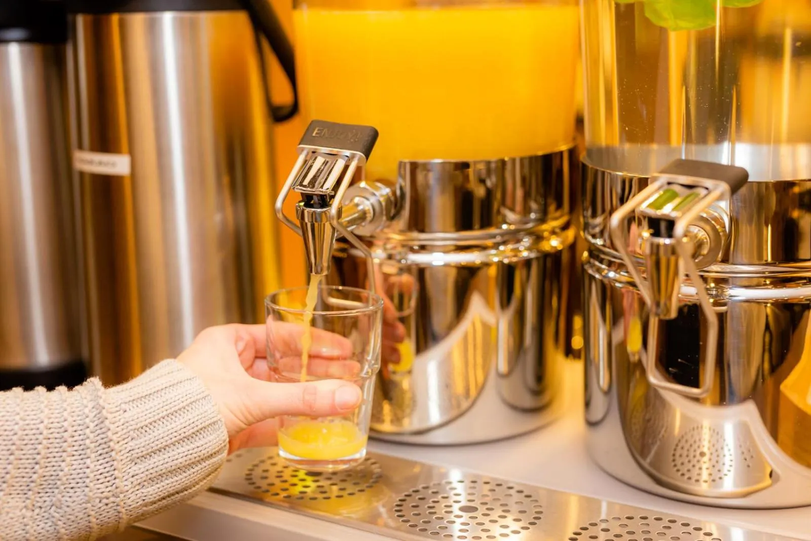 Breakfast in Do Step Inn Home - Hotel & Hostel