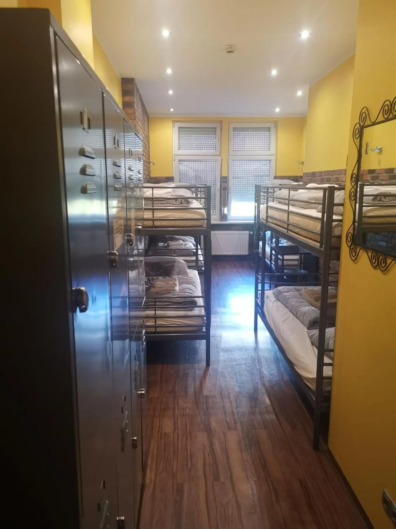 Bed in Do Step Inn Home - Hotel & Hostel