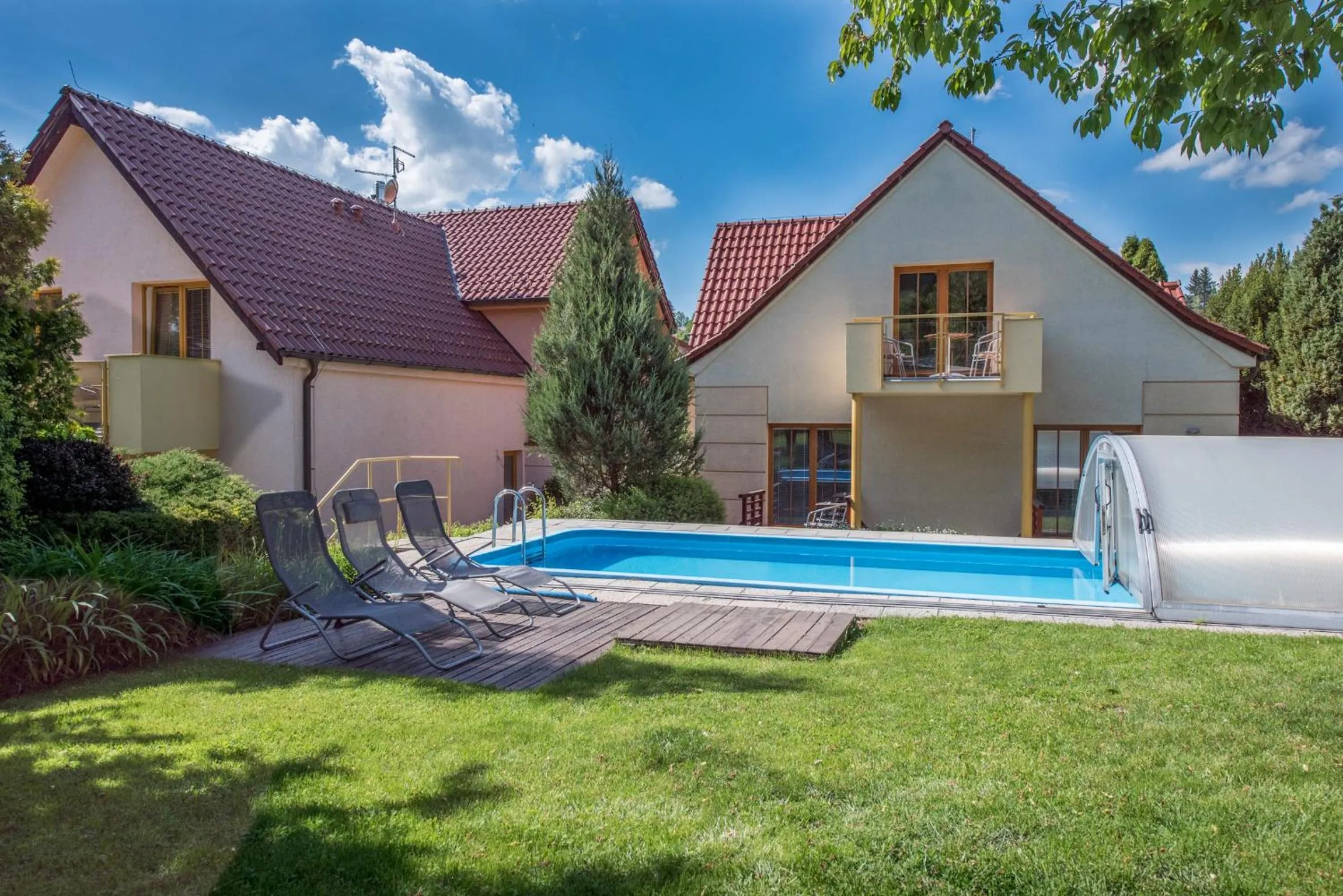 Property building in Hotel Garni Pod Skalkou