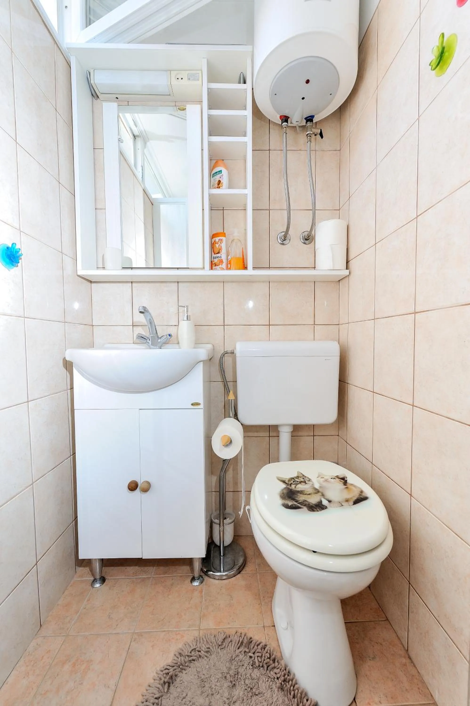 Toilet in Apartments Kovacic_Grubisic