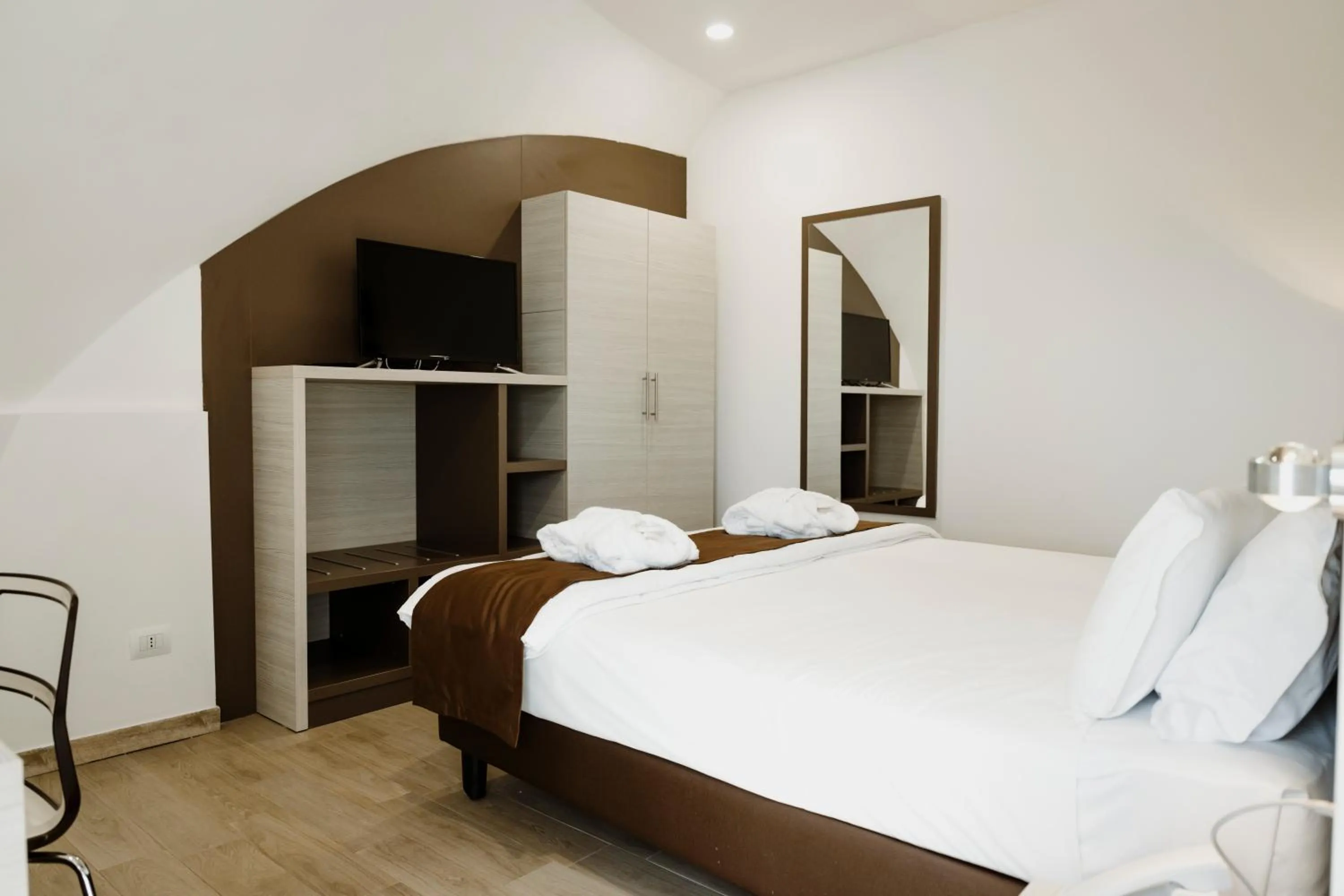 Bedroom, Bed in Torre Cintola Greenblu Sea Emotions